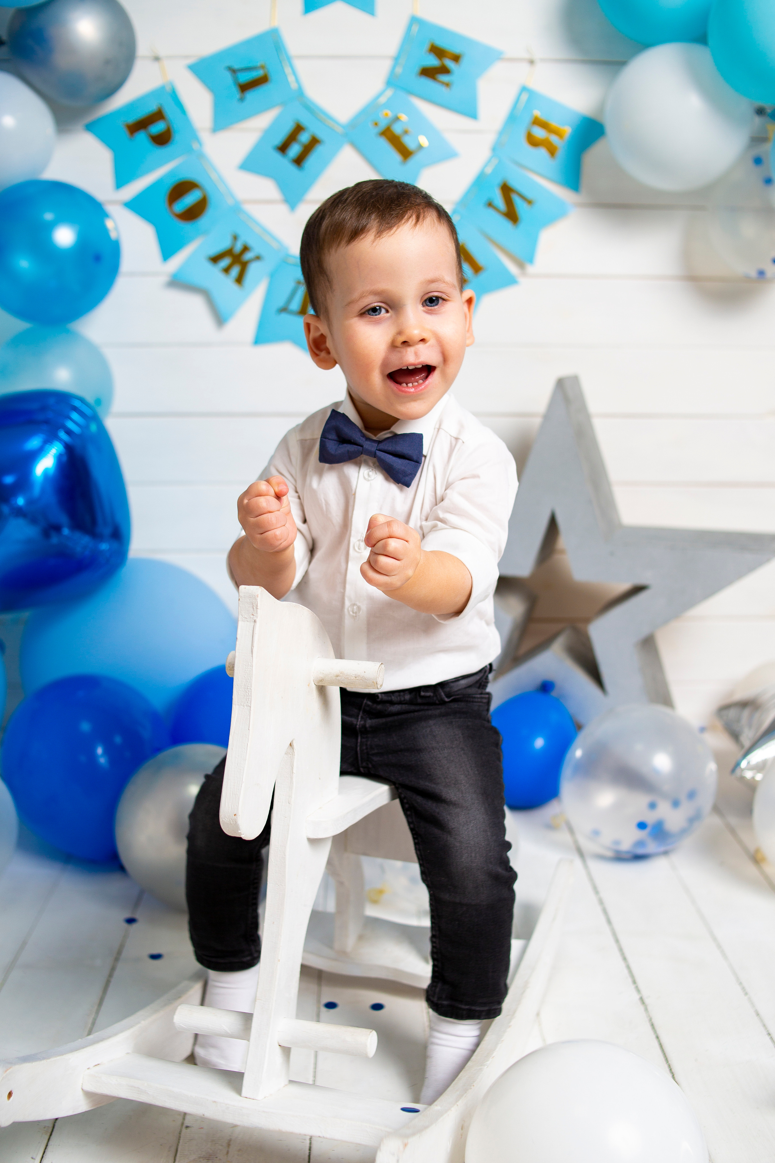 Гордей @vlasova_anna261094 в детской фотостудии @bambino_fotostudio_sochi. Семейный фотограф Валентина Качур в Сочи