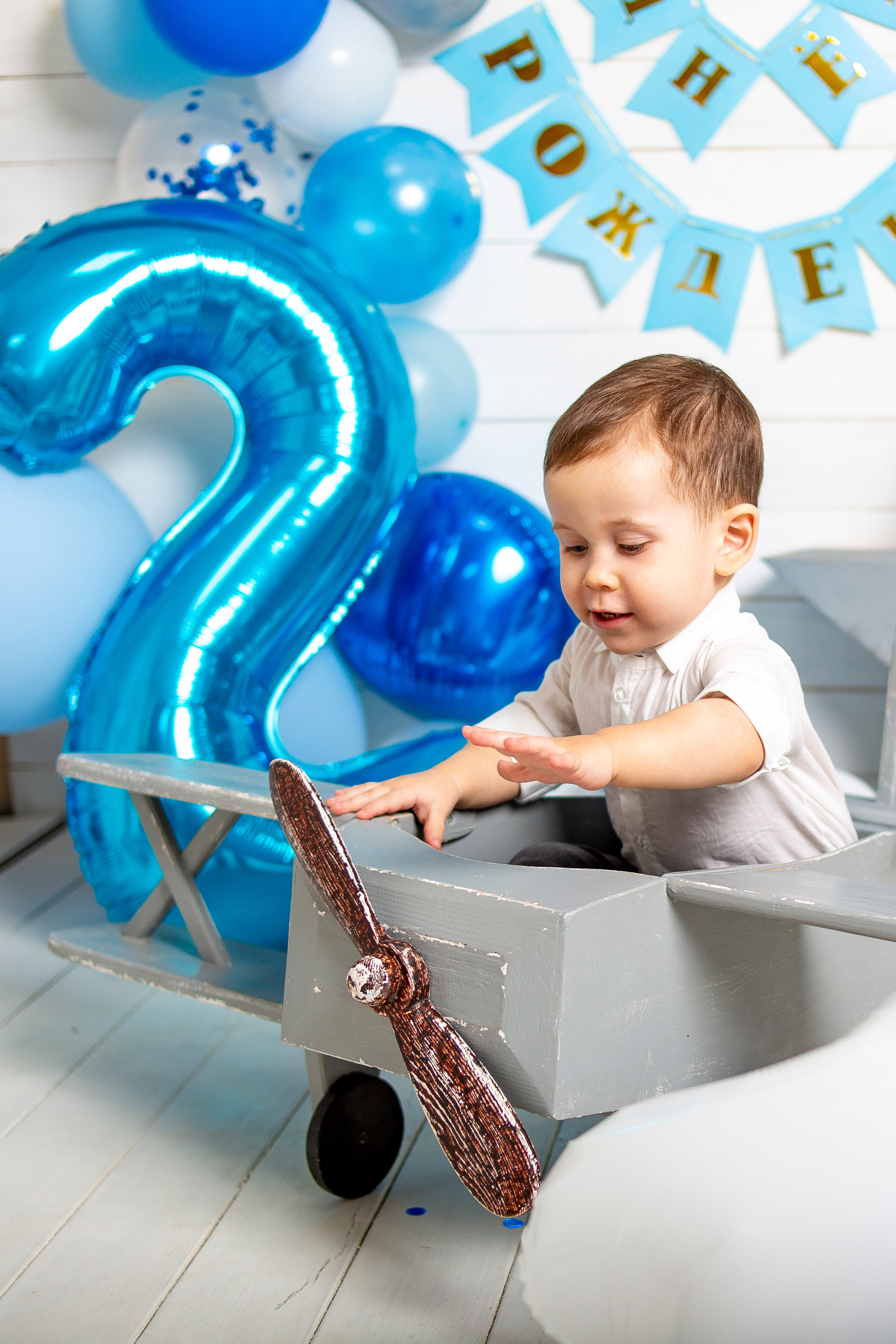 Гордей @vlasova_anna261094 в детской фотостудии @bambino_fotostudio_sochi. Семейный фотограф Валентина Качур в Сочи