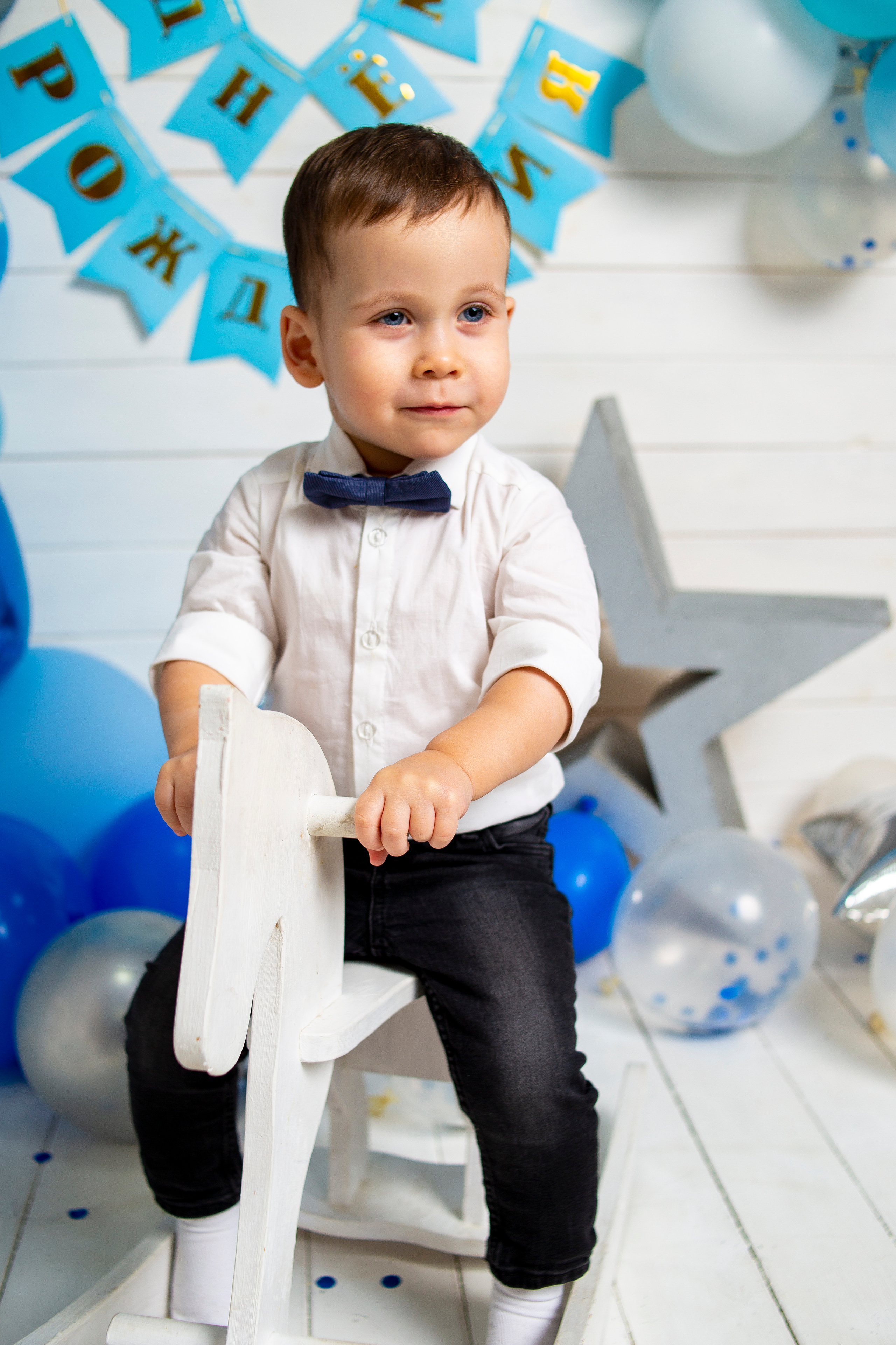 Гордей @vlasova_anna261094 в детской фотостудии @bambino_fotostudio_sochi. Семейный фотограф Валентина Качур в Сочи