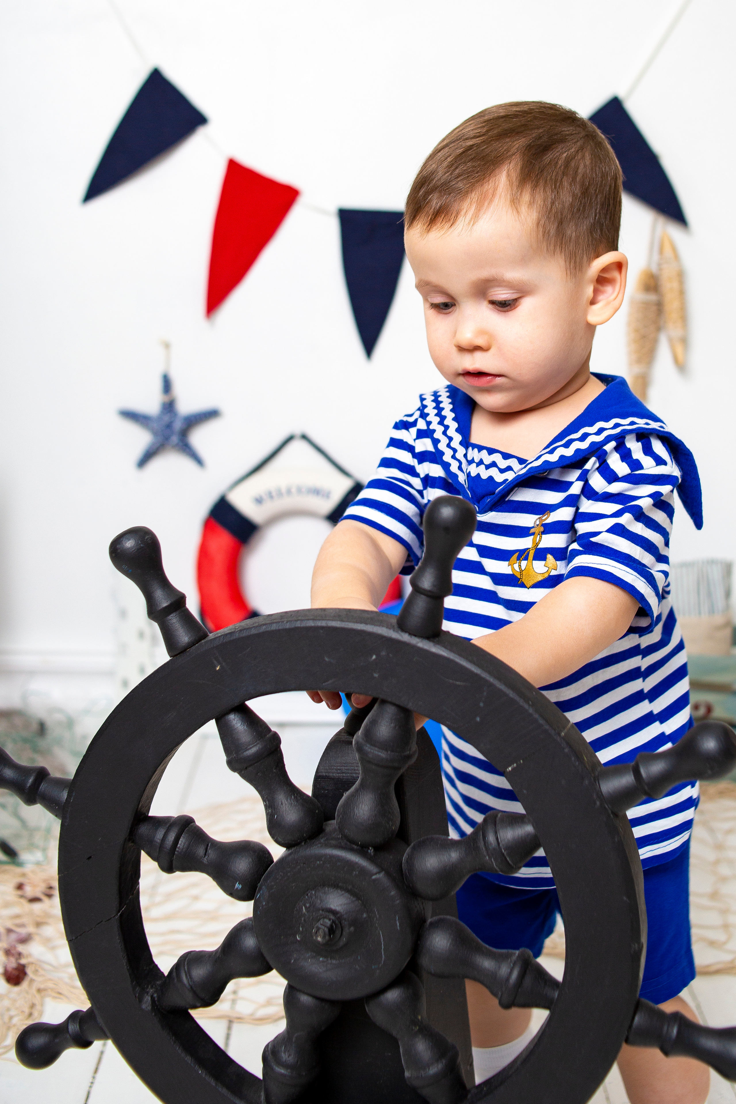 Гордей @vlasova_anna261094 в детской фотостудии @bambino_fotostudio_sochi. Семейный фотограф Валентина Качур в Сочи