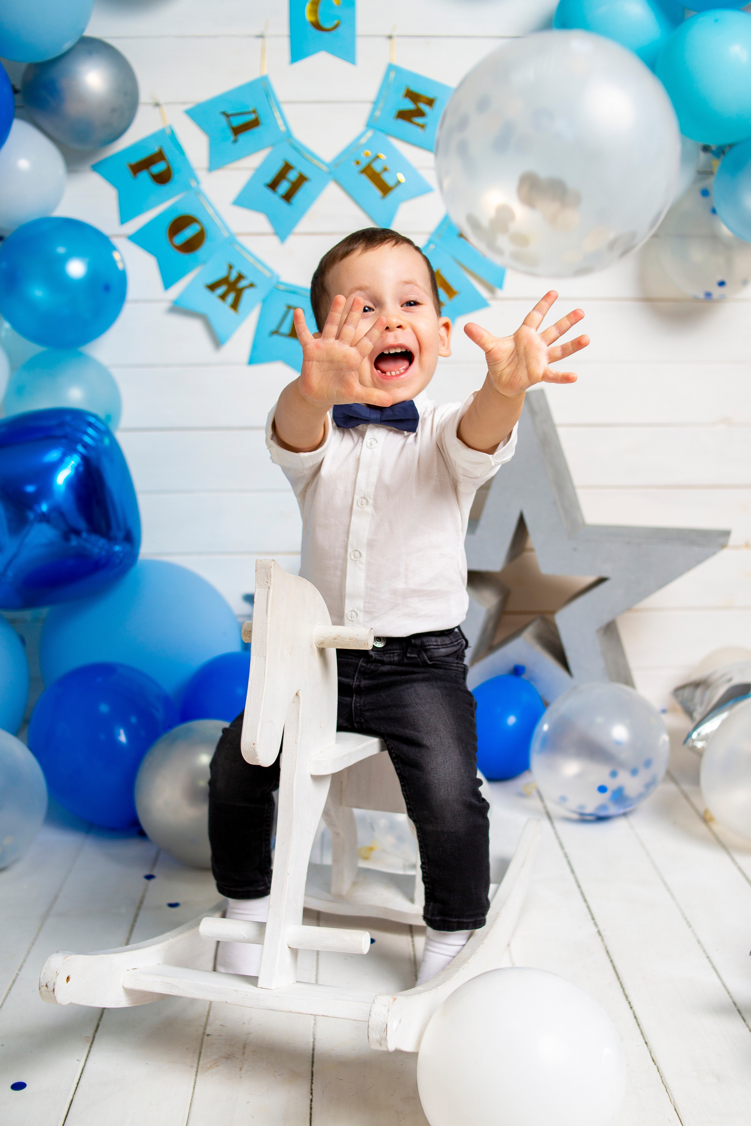 Гордей @vlasova_anna261094 в детской фотостудии @bambino_fotostudio_sochi. Семейный фотограф Валентина Качур в Сочи