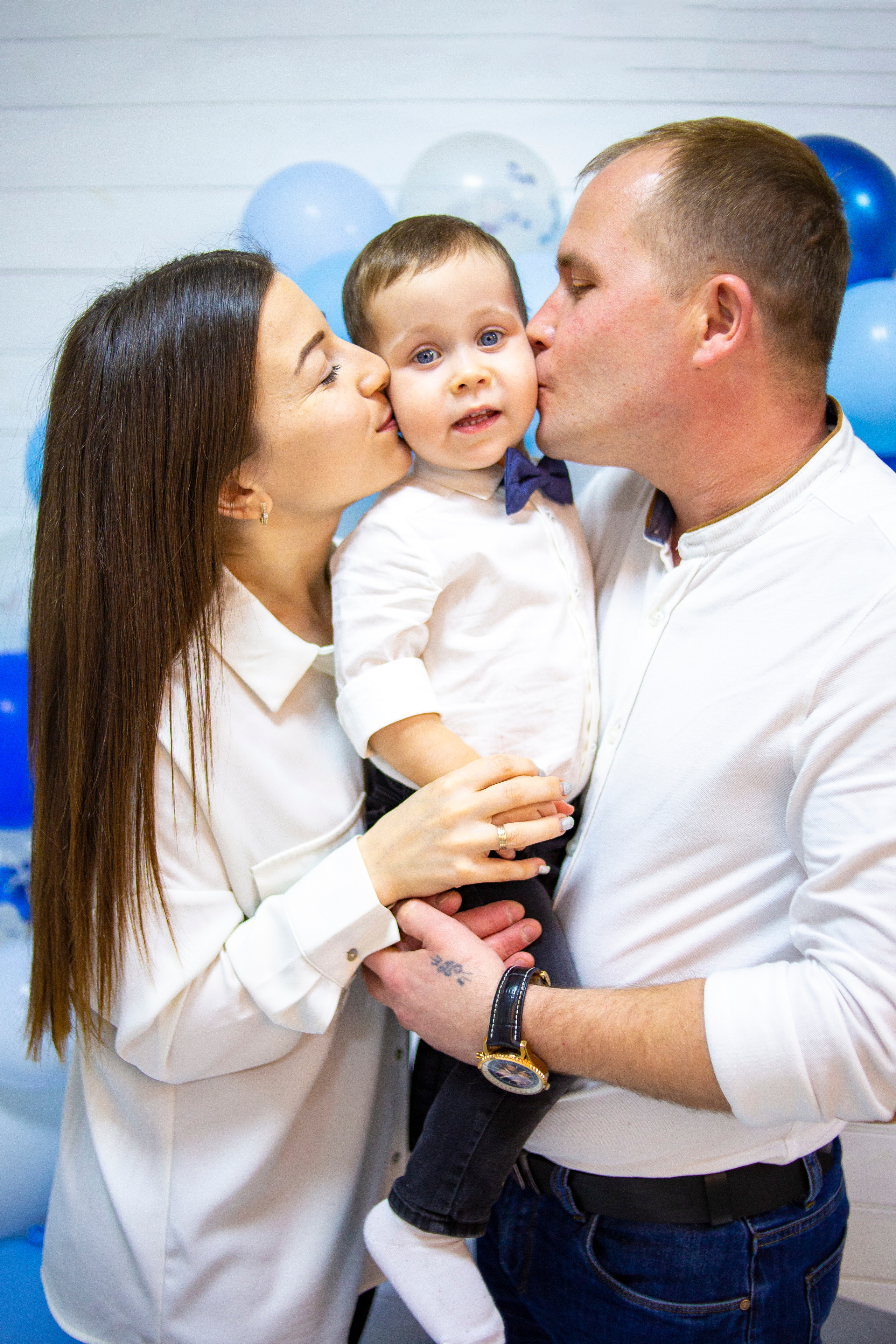 Гордей @vlasova_anna261094 в детской фотостудии @bambino_fotostudio_sochi. Семейный фотограф Валентина Качур в Сочи