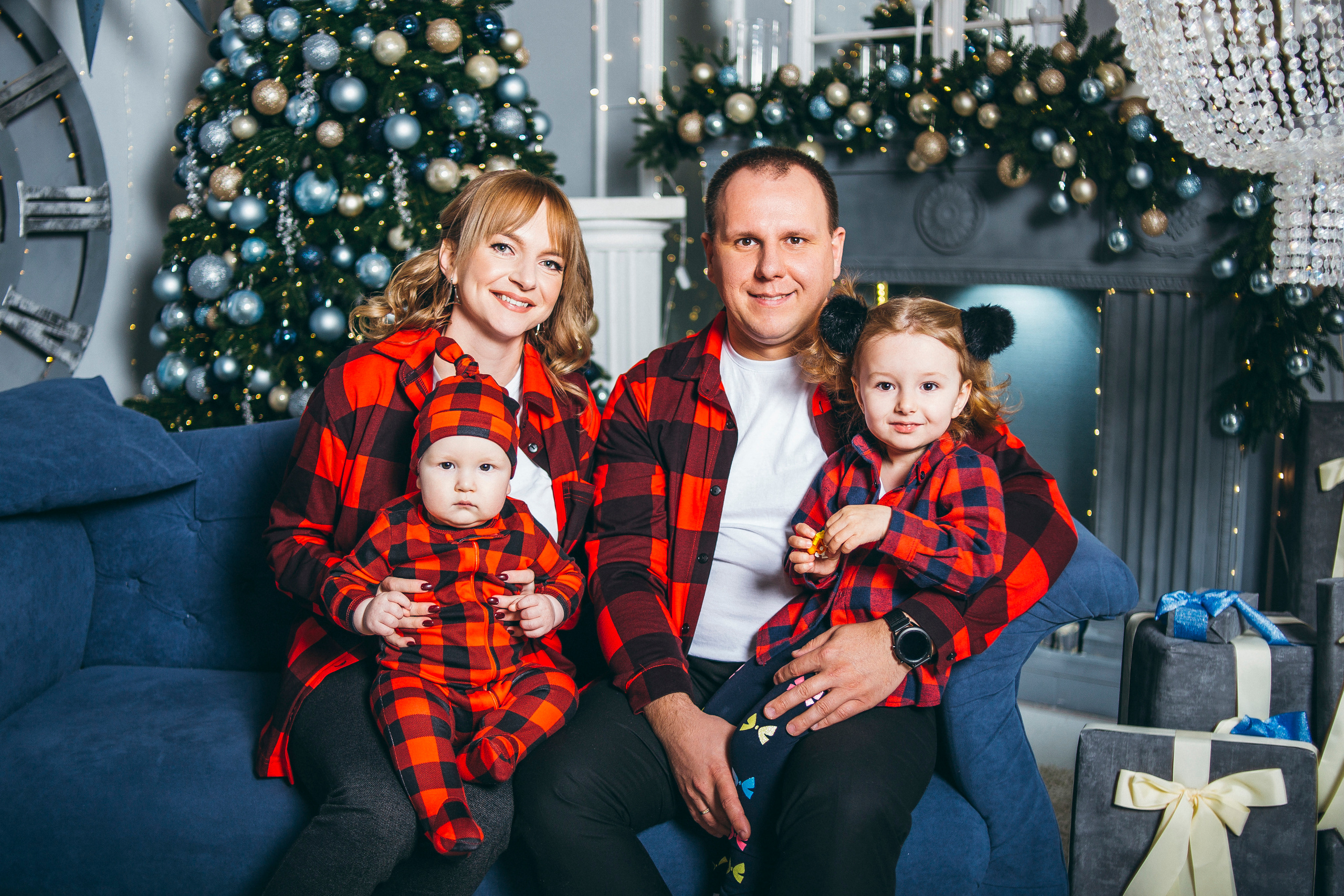 Новогодняя в фотостудии Лица (Гагарина 78). Семейный фотограф Валентина Качур в Сочи