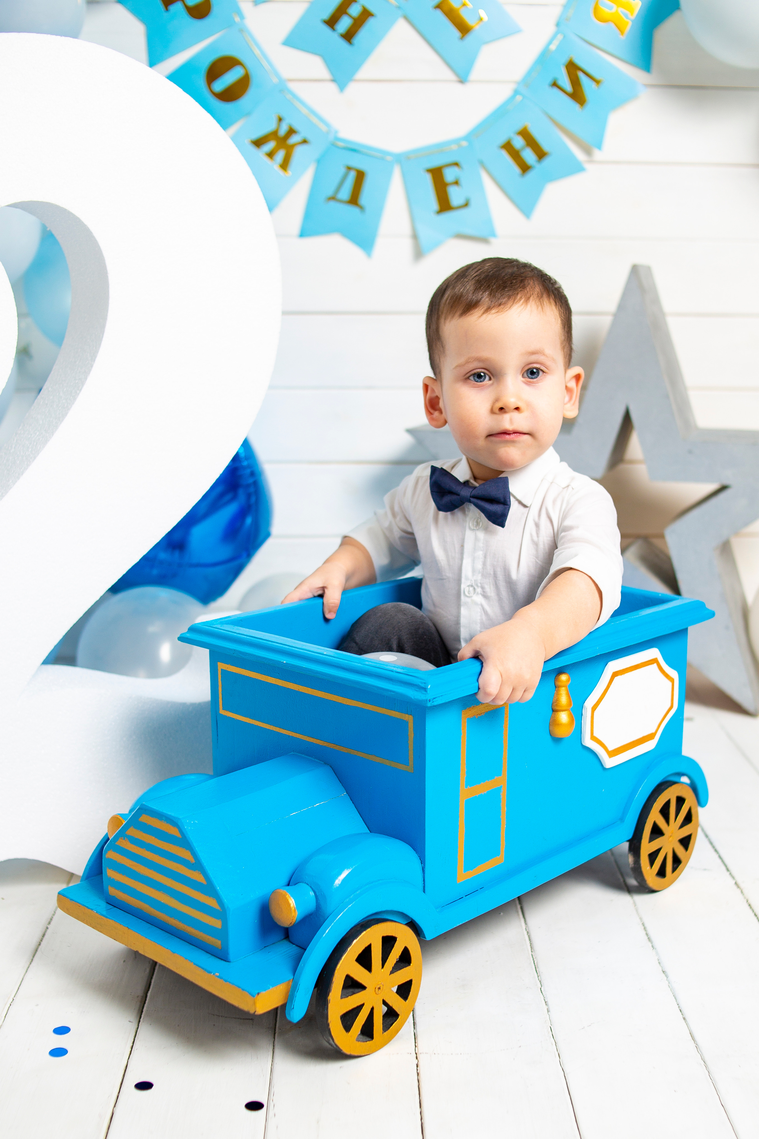 Гордей @vlasova_anna261094 в детской фотостудии @bambino_fotostudio_sochi. Семейный фотограф Валентина Качур в Сочи