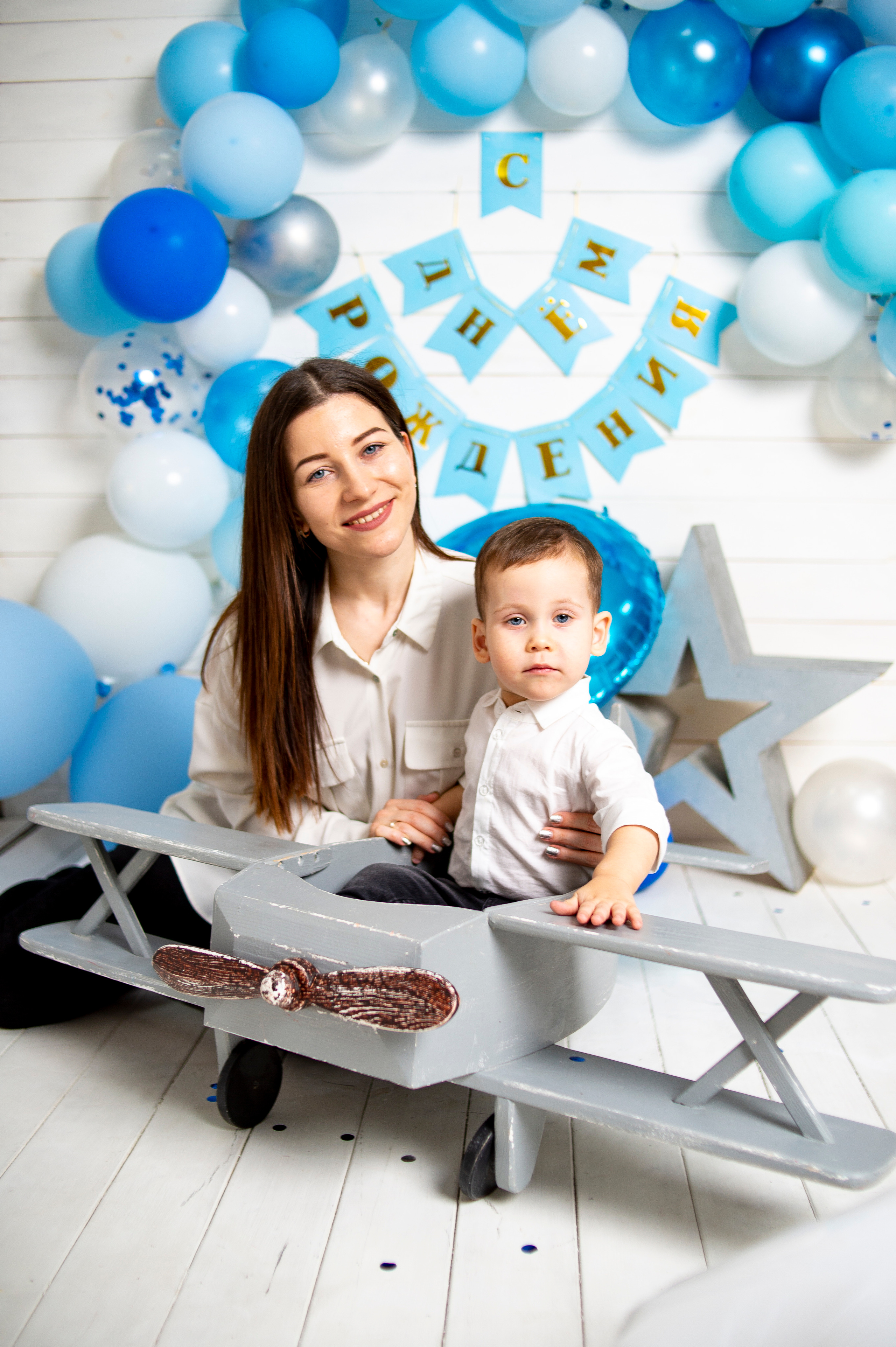 Гордей @vlasova_anna261094 в детской фотостудии @bambino_fotostudio_sochi. Семейный фотограф Валентина Качур в Сочи