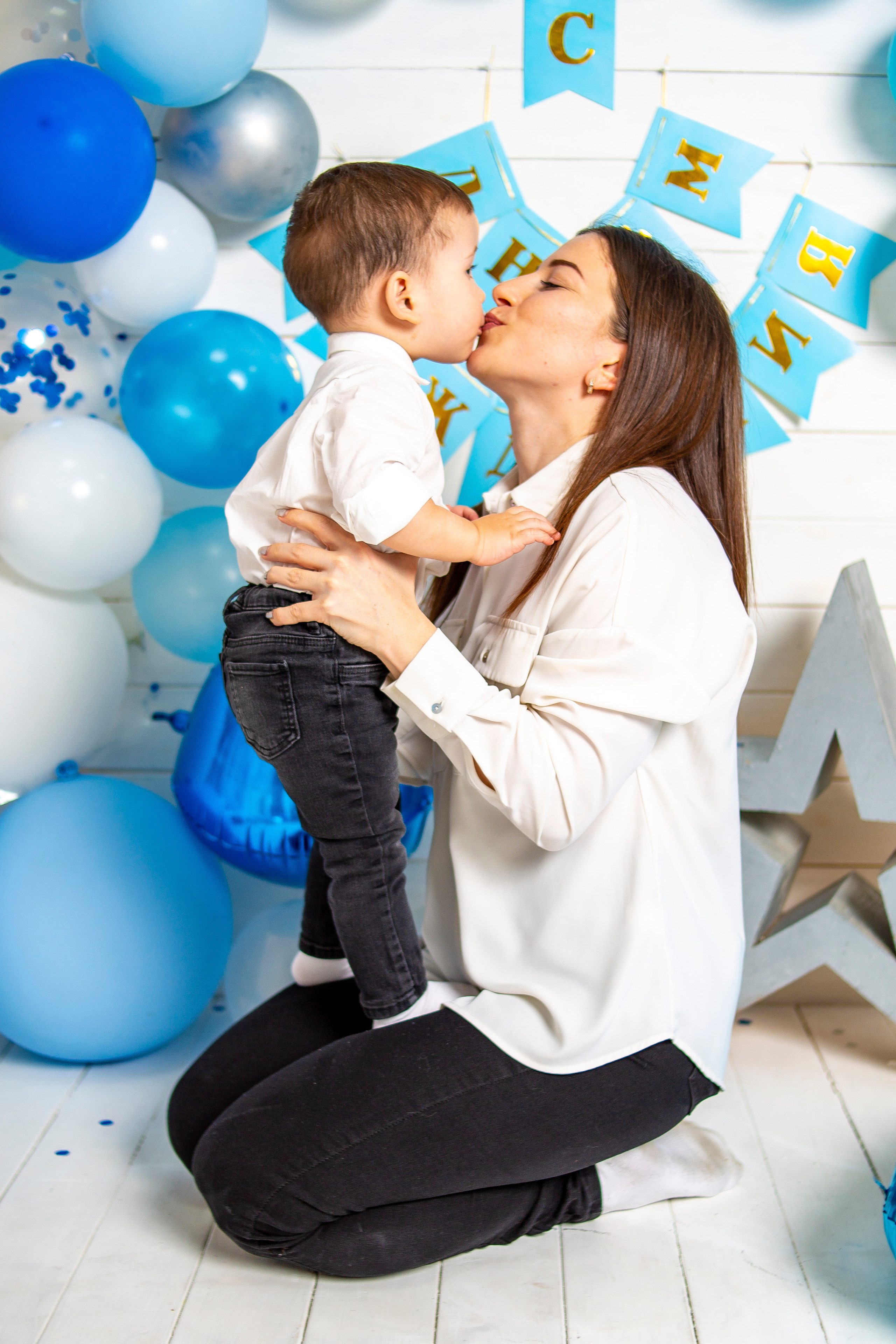 Гордей @vlasova_anna261094 в детской фотостудии @bambino_fotostudio_sochi. Семейный фотограф Валентина Качур в Сочи