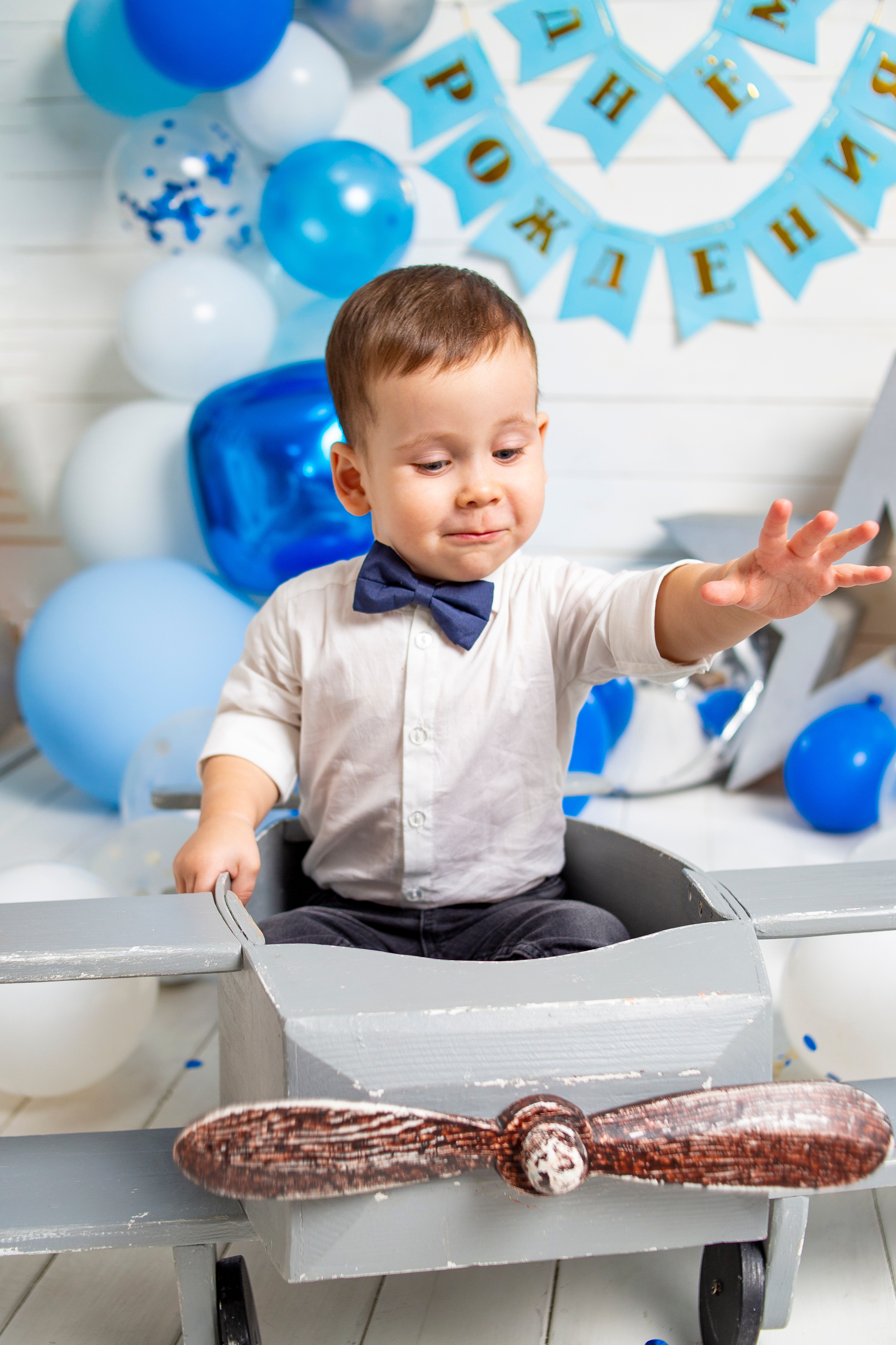 Гордей @vlasova_anna261094 в детской фотостудии @bambino_fotostudio_sochi. Семейный фотограф Валентина Качур в Сочи