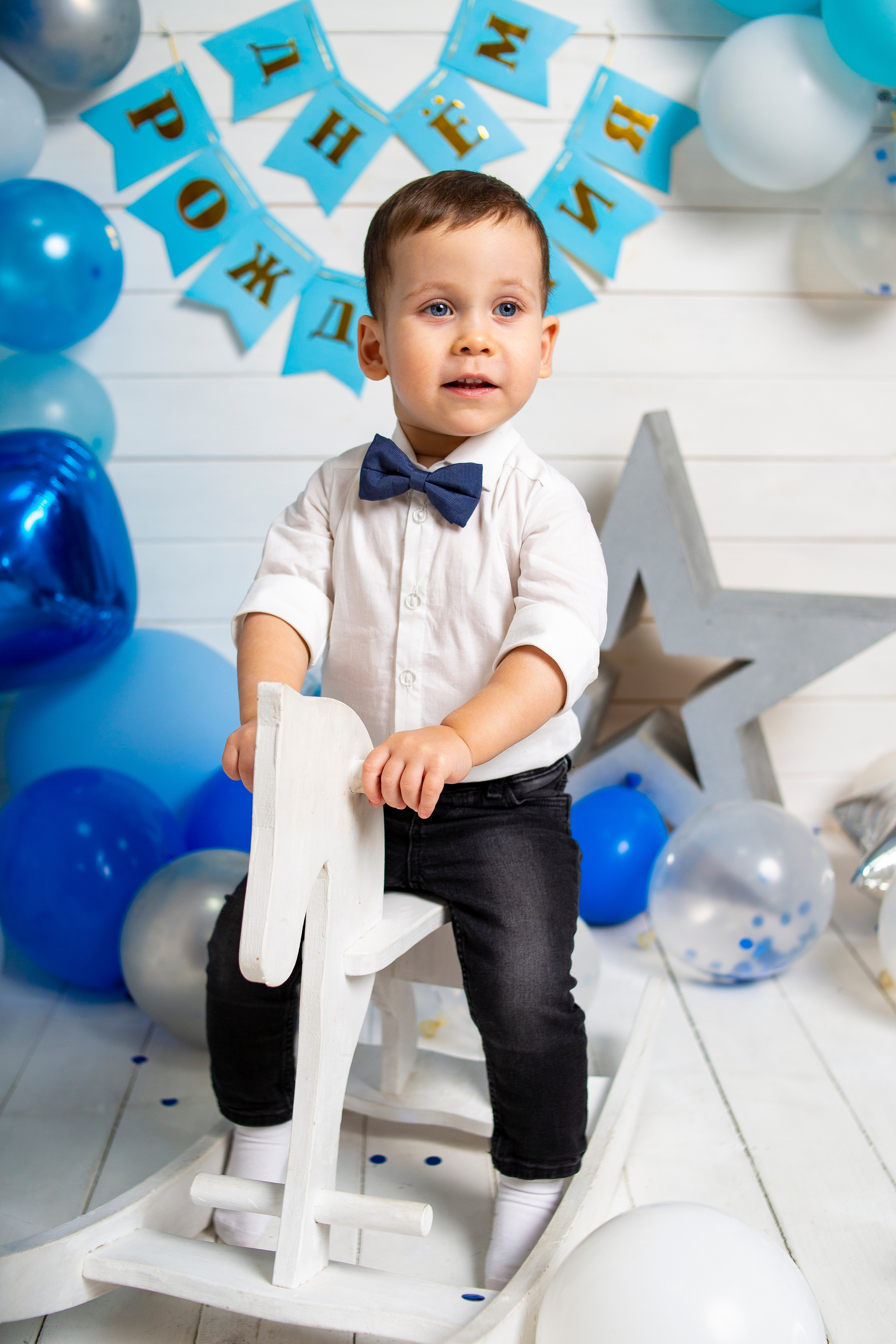 Гордей @vlasova_anna261094 в детской фотостудии @bambino_fotostudio_sochi. Семейный фотограф Валентина Качур в Сочи