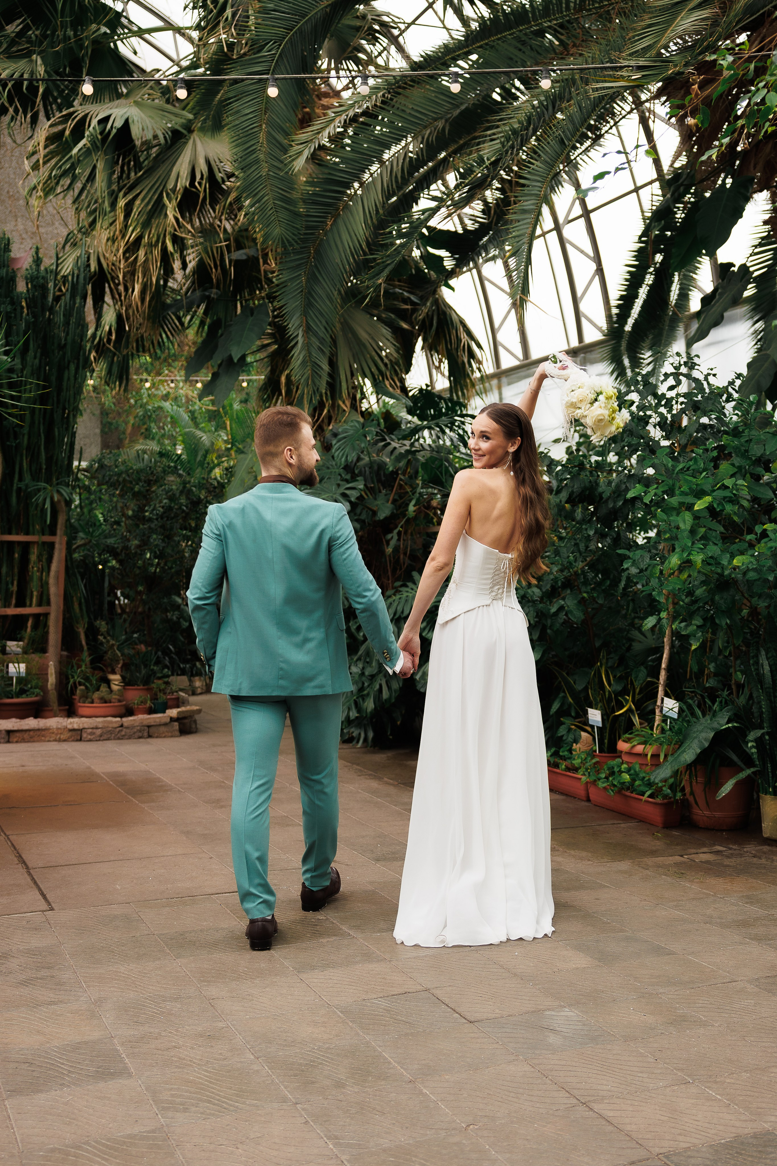 Свадебная прогулка в оранжерее. Питер. Свадебный и семейный фотограф в Москве Красинская Мария