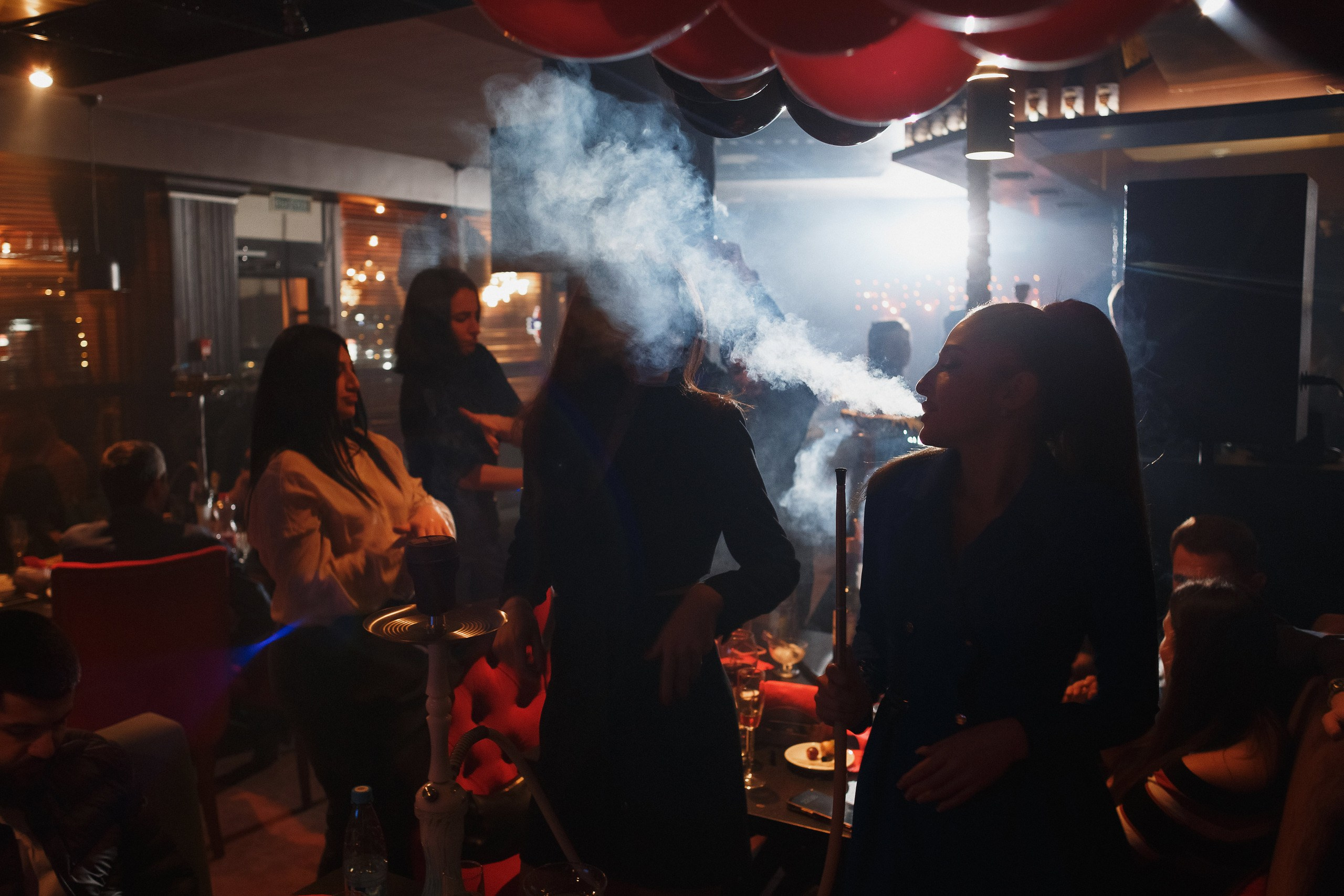 Захватывающий вкус и атмосфера: кальянная в Таганроге Бейкер Стрит. Свадебный и семейный фотограф в Таганроге Бакарюк Антон