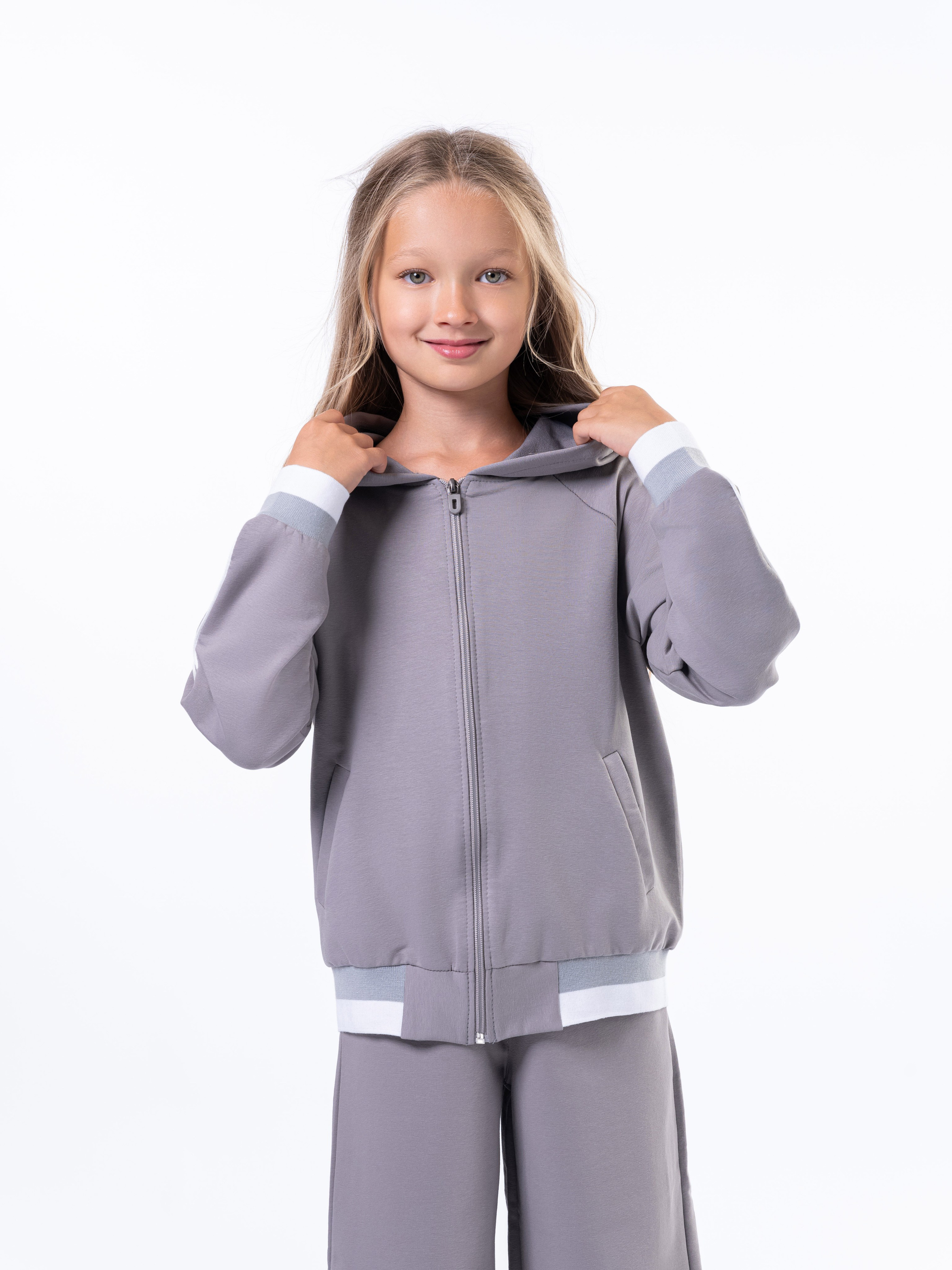 Каталог Дети. Студия рекламной и предметной съемки товаров WELKO Studio