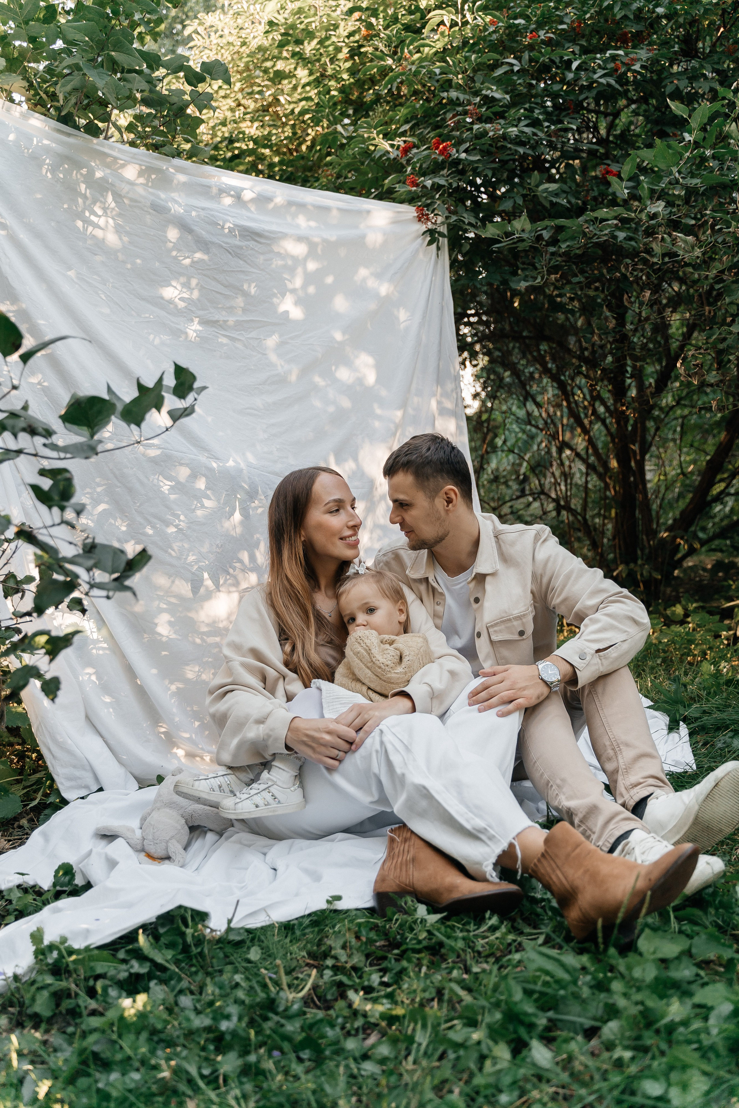 Лёша, Ксюша и Вика. Волик Мария