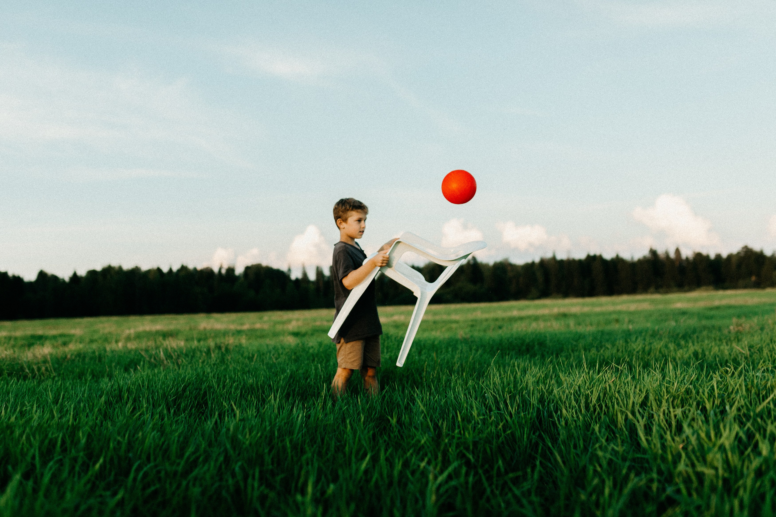Фотосессия с красными мячами. Семейный фотограф Маша Тимофеева | Москва