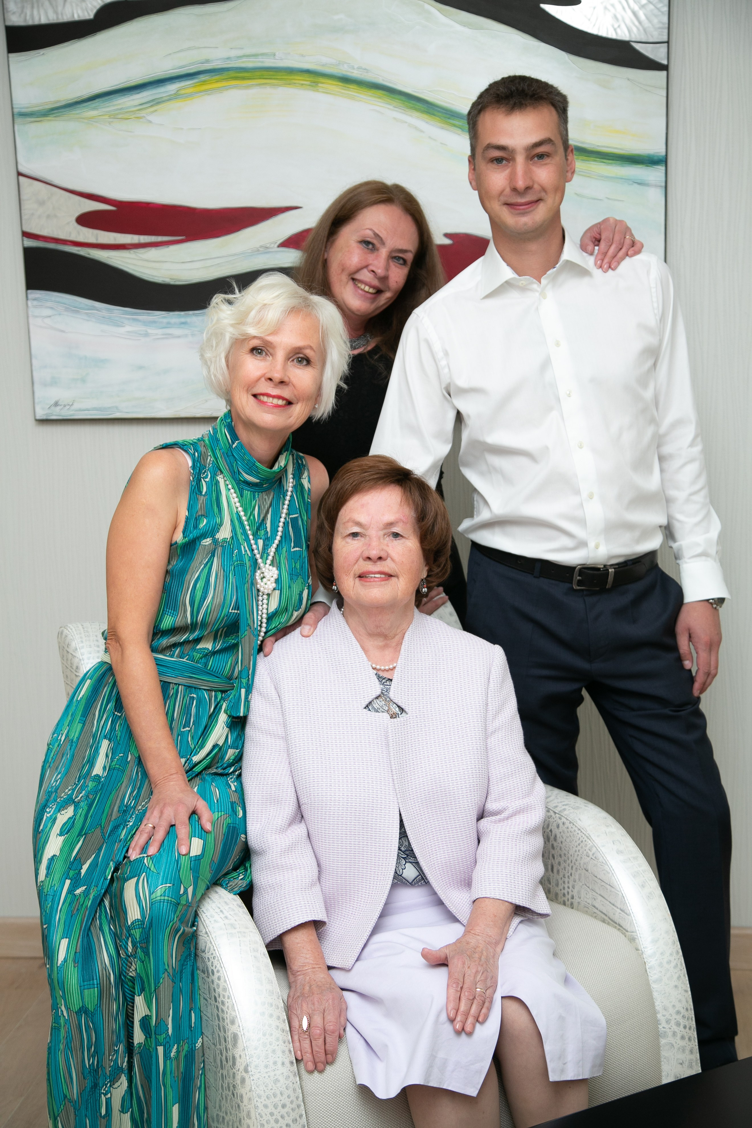 Дни рождения и юбилеи. Профессиональный фотограф Евгений Земцов в Москве. Контент съемка, репортаж мероприятий, бизнес портреты