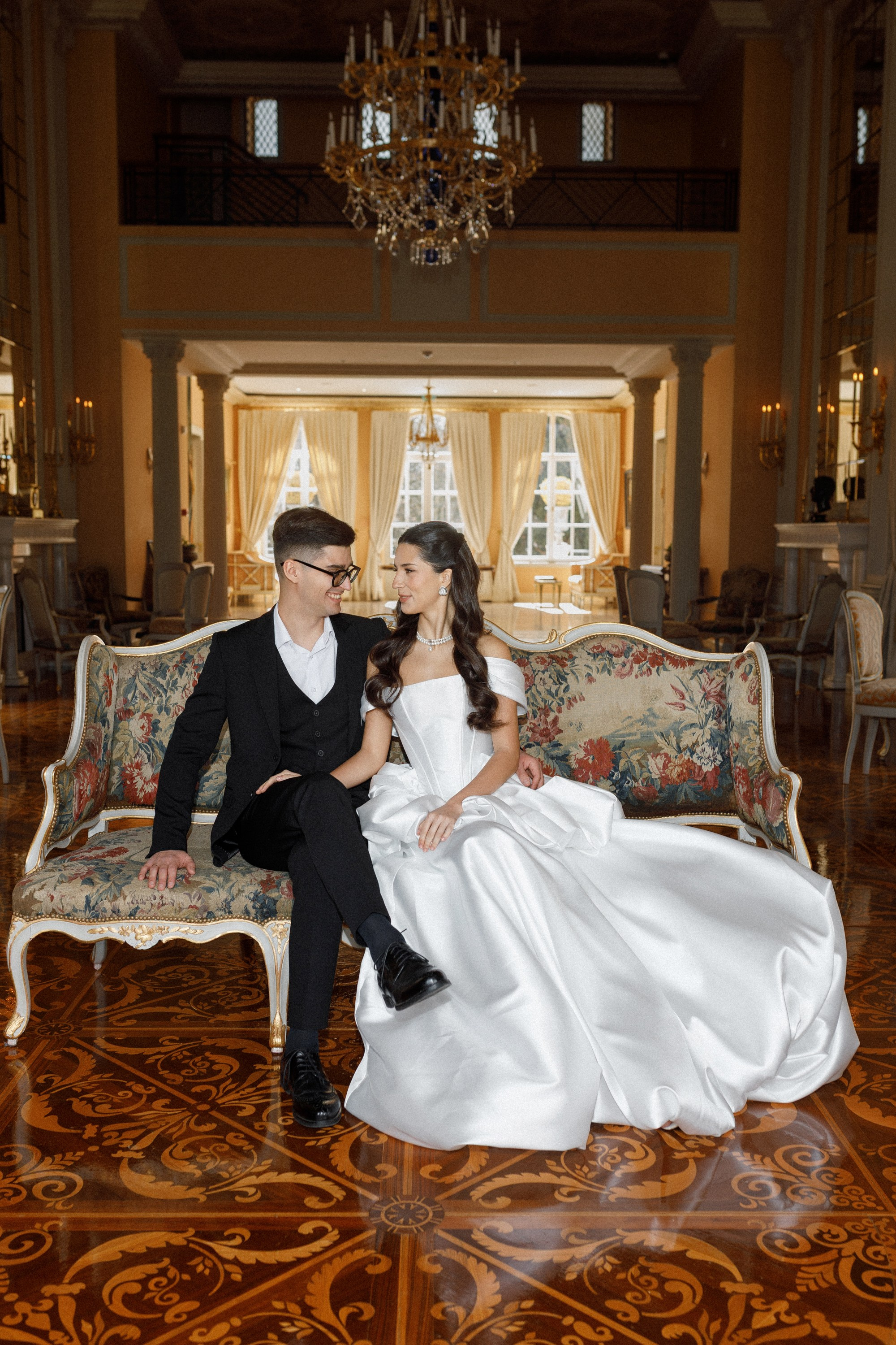 Петр и Лейла