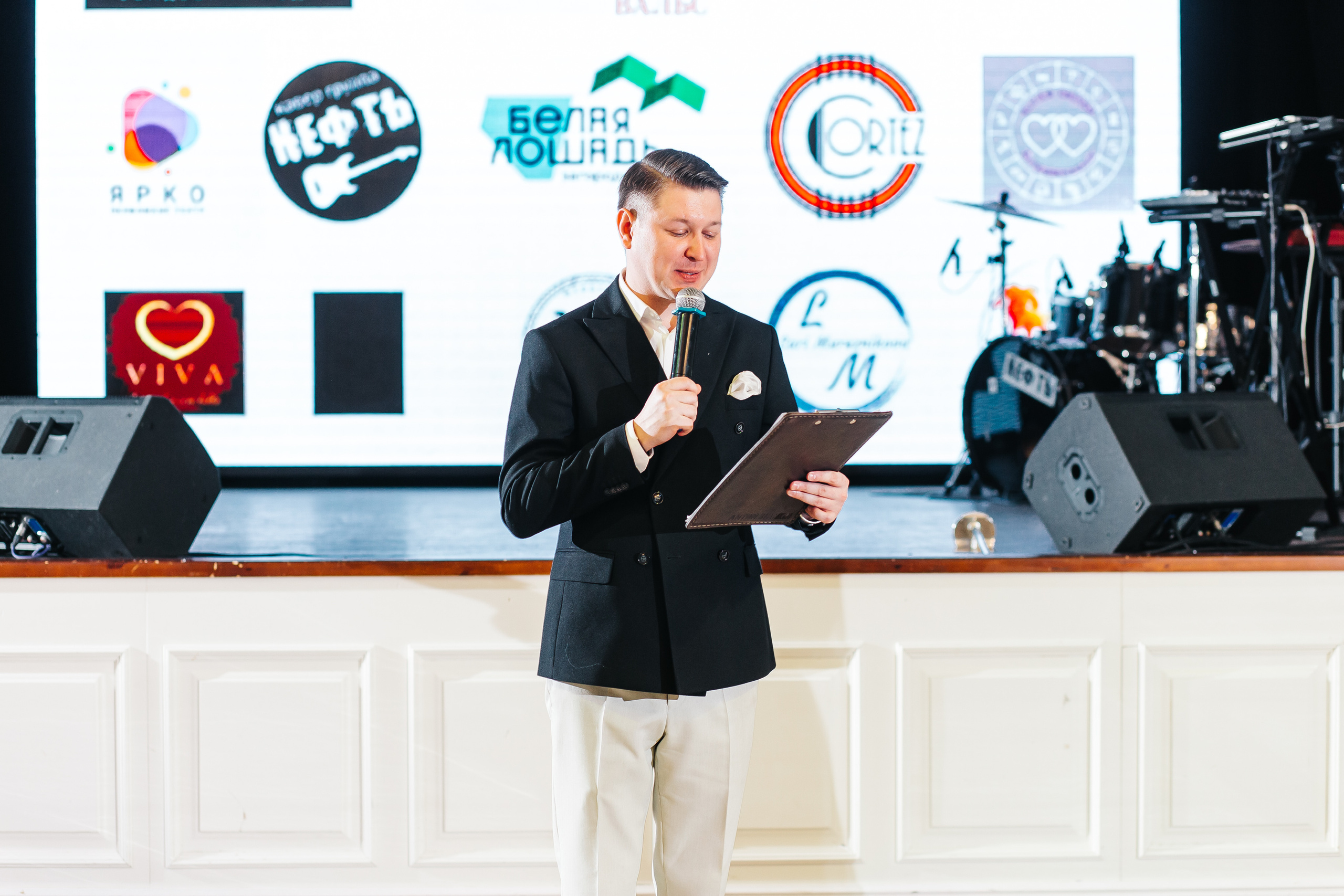 Wedding day 2023 в загородном клубе «Белая Лошадь». Свадебный и портретный фотограф Летавина Наталия. Екатеринбург