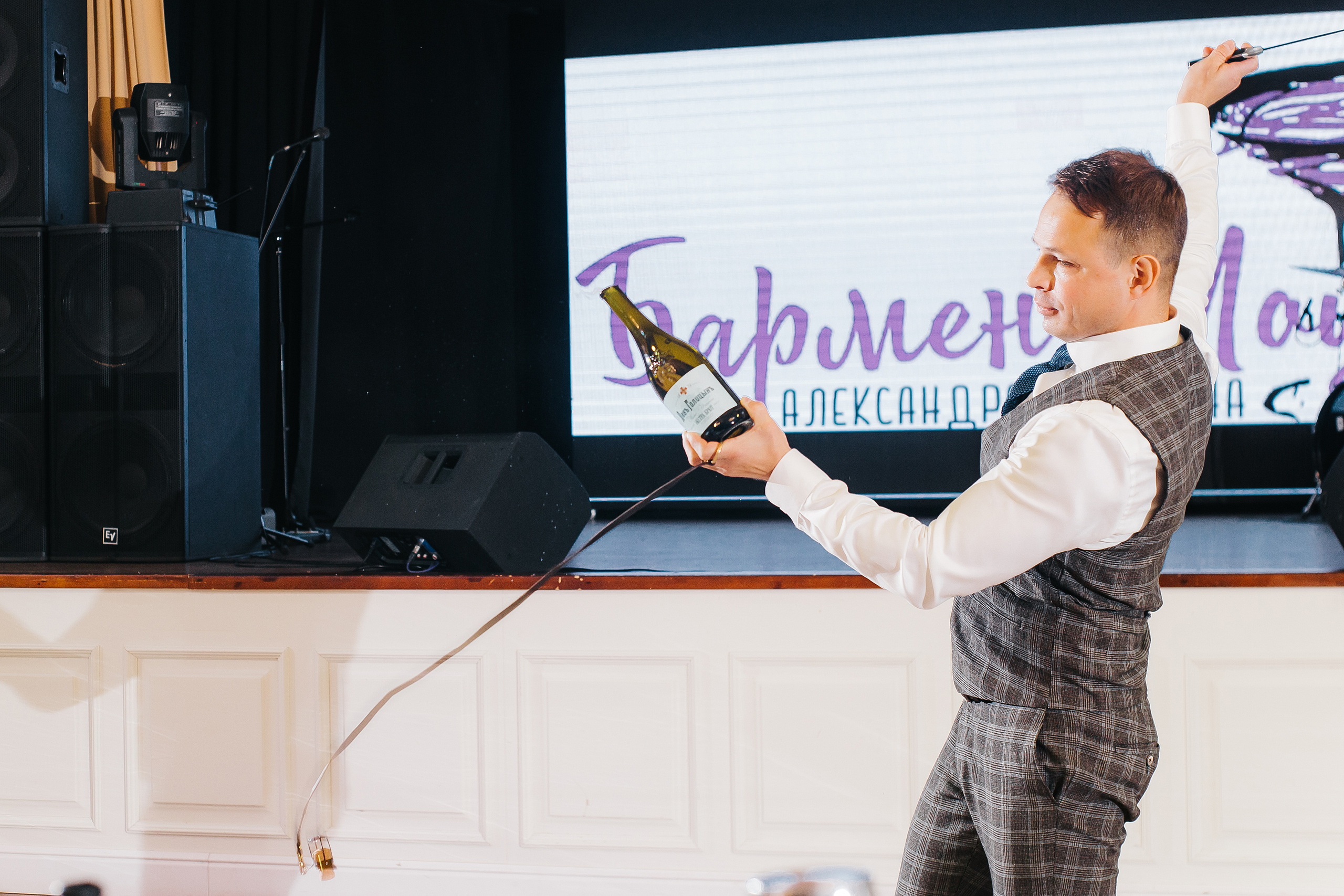 Wedding day 2023 в загородном клубе «Белая Лошадь». Свадебный и портретный фотограф Летавина Наталия. Екатеринбург