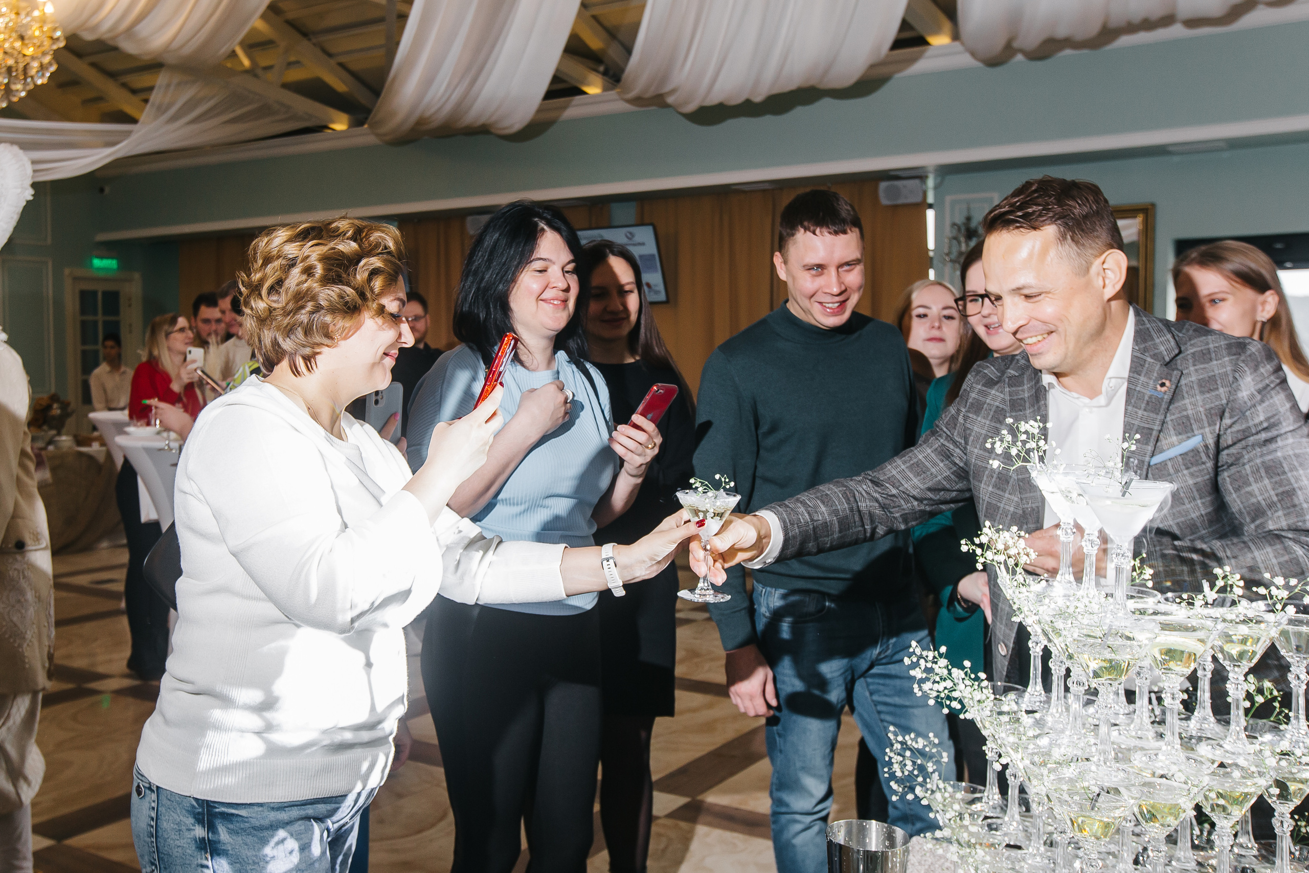 Wedding day 2023 в загородном клубе «Белая Лошадь». Свадебный и портретный фотограф Летавина Наталия. Екатеринбург