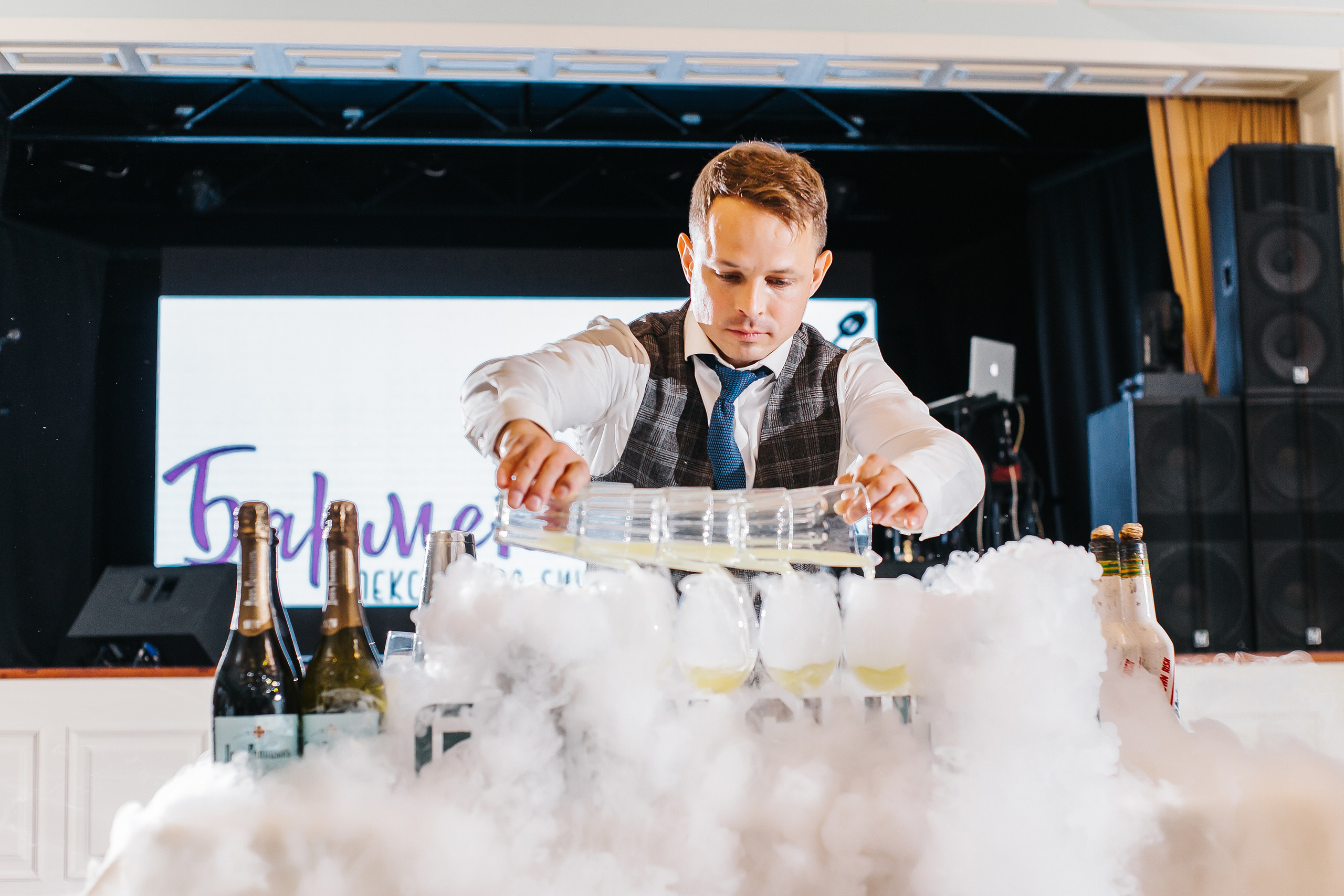Wedding day 2023 в загородном клубе «Белая Лошадь». Свадебный и портретный фотограф Летавина Наталия. Екатеринбург