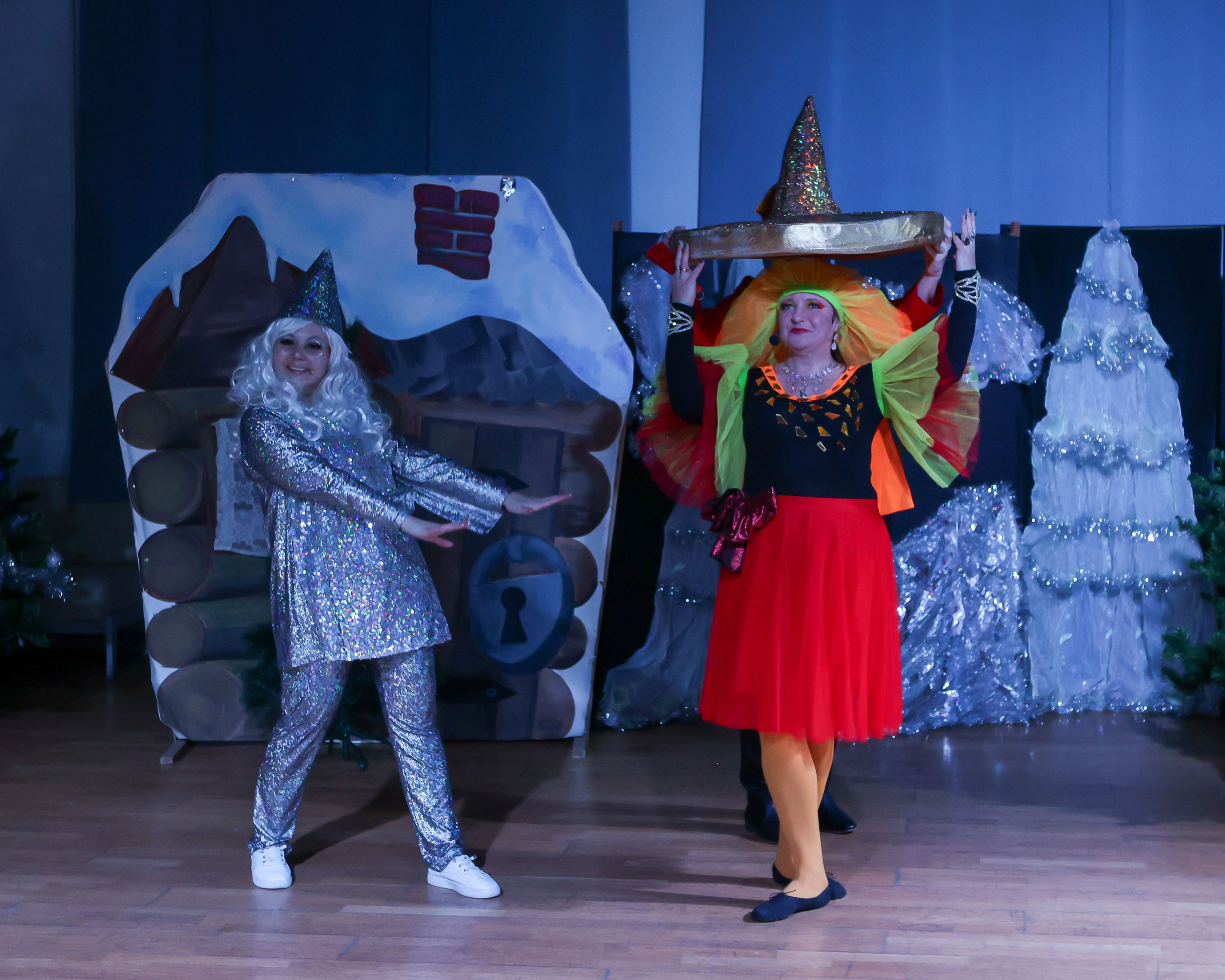 Новогодняя скачзка центр детского творчесва Подольск. Выпускные альбомы и школьный фотограф в Подольске, Троицке, Щербинке, Москве и Московской области