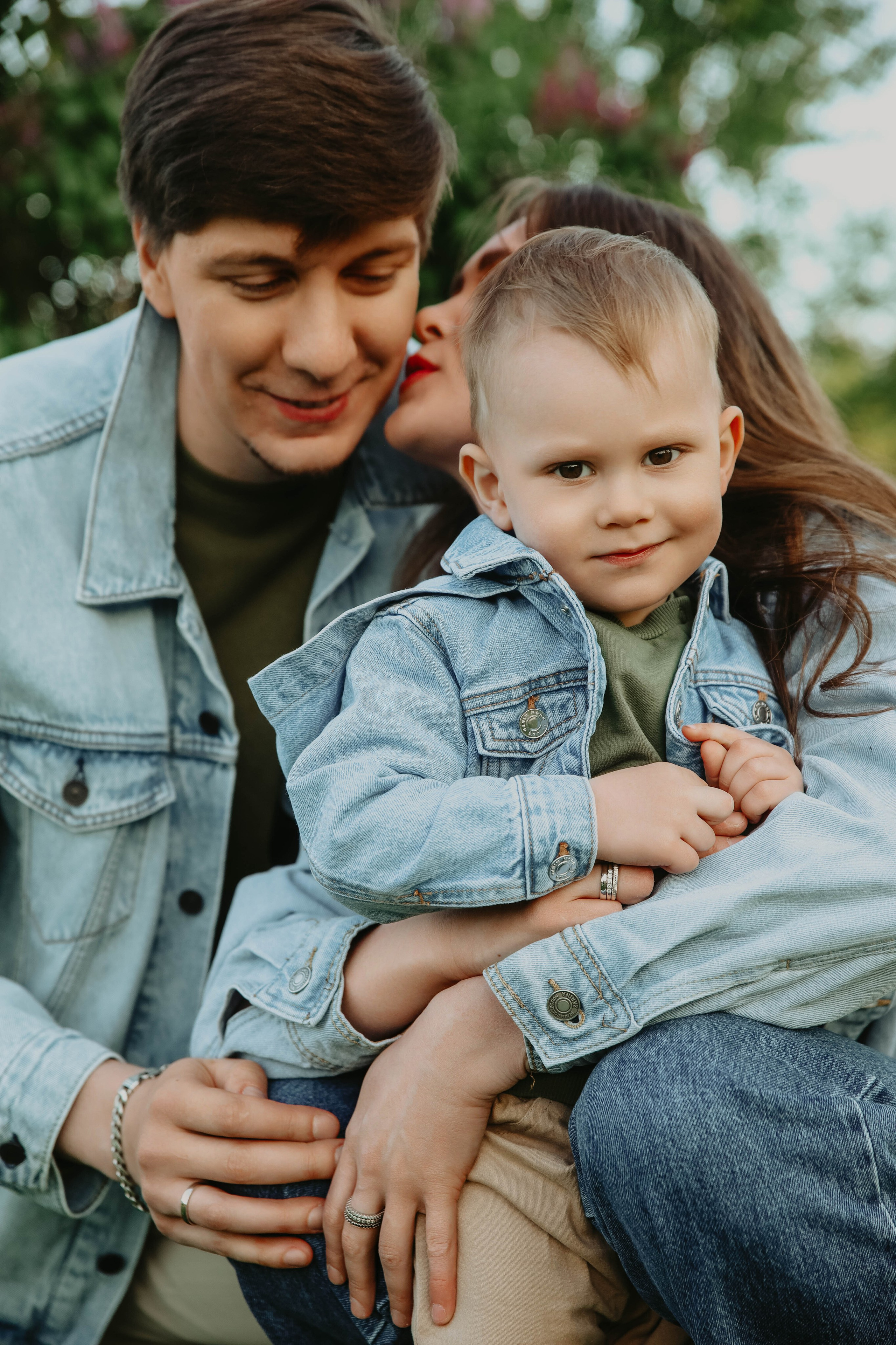 Семейная фотосессия с детьми в парке Коломенское. Свадебный и семейный фотограф в Москве