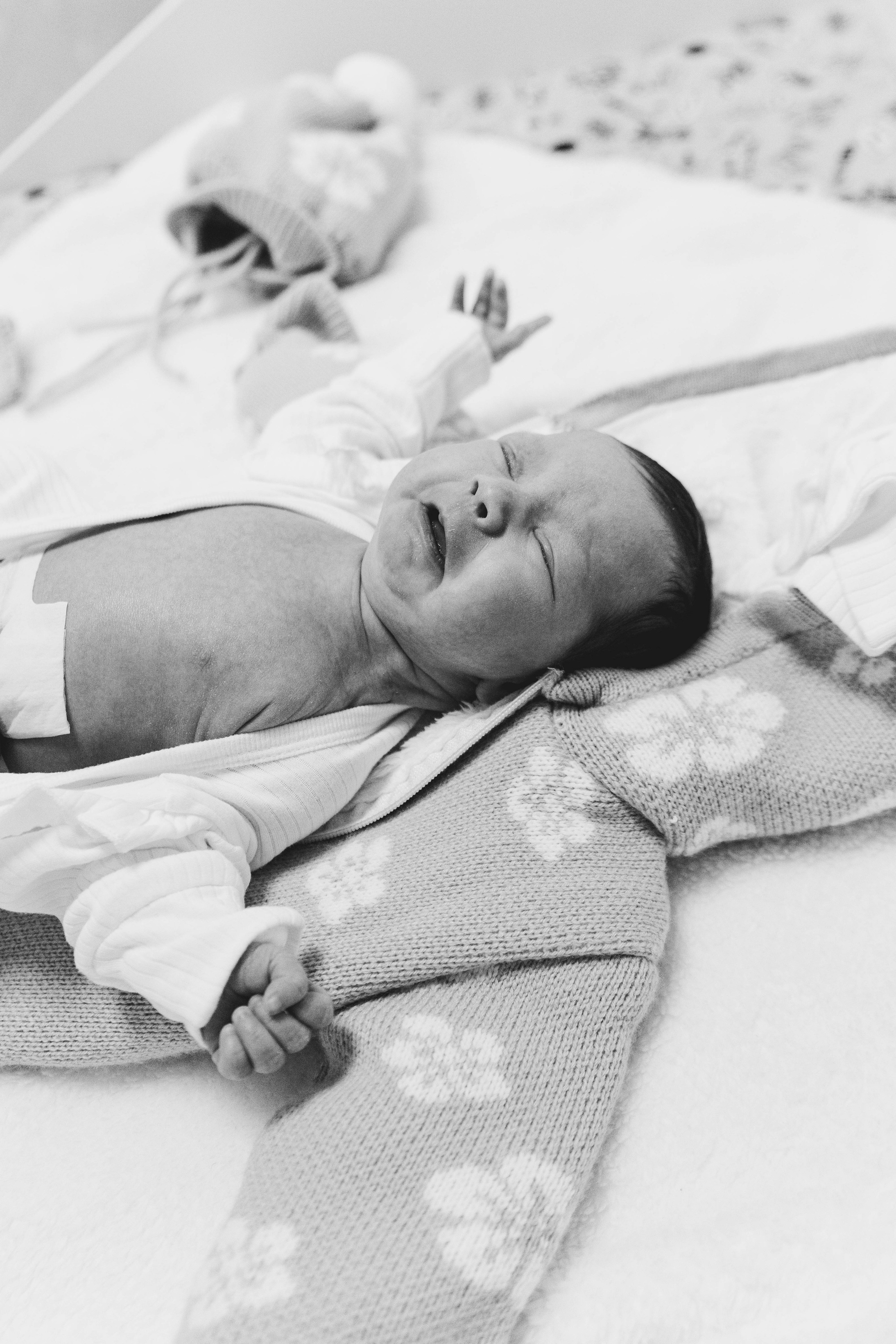 Выписка Алины и Евы из перинатального центра № 2. Семейный фотограф Софи Симакова в Волгограде и Волжском