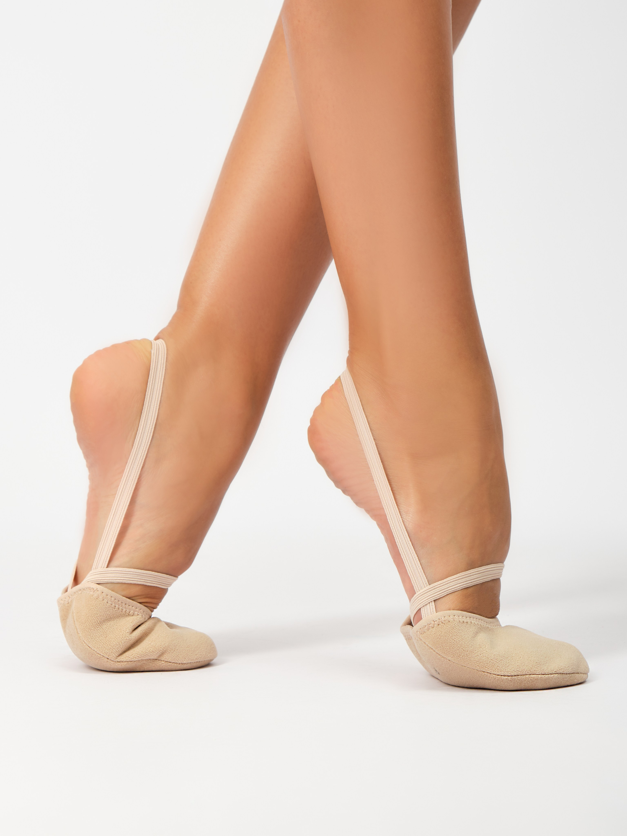 Полупальцы для гимнастики. Фотостудия для Wildberries Ozon