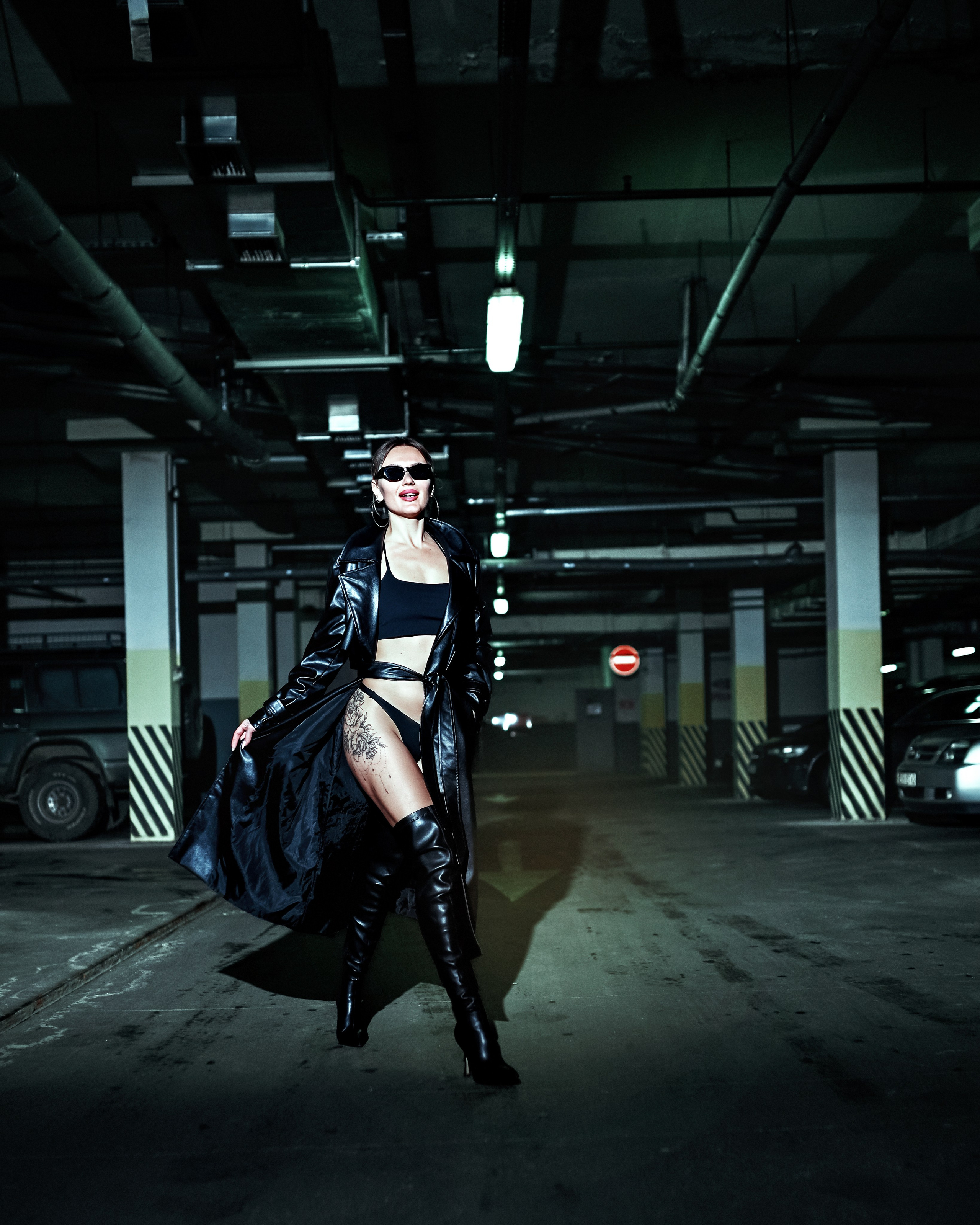 Фотосессия на парковке Витебск в белье