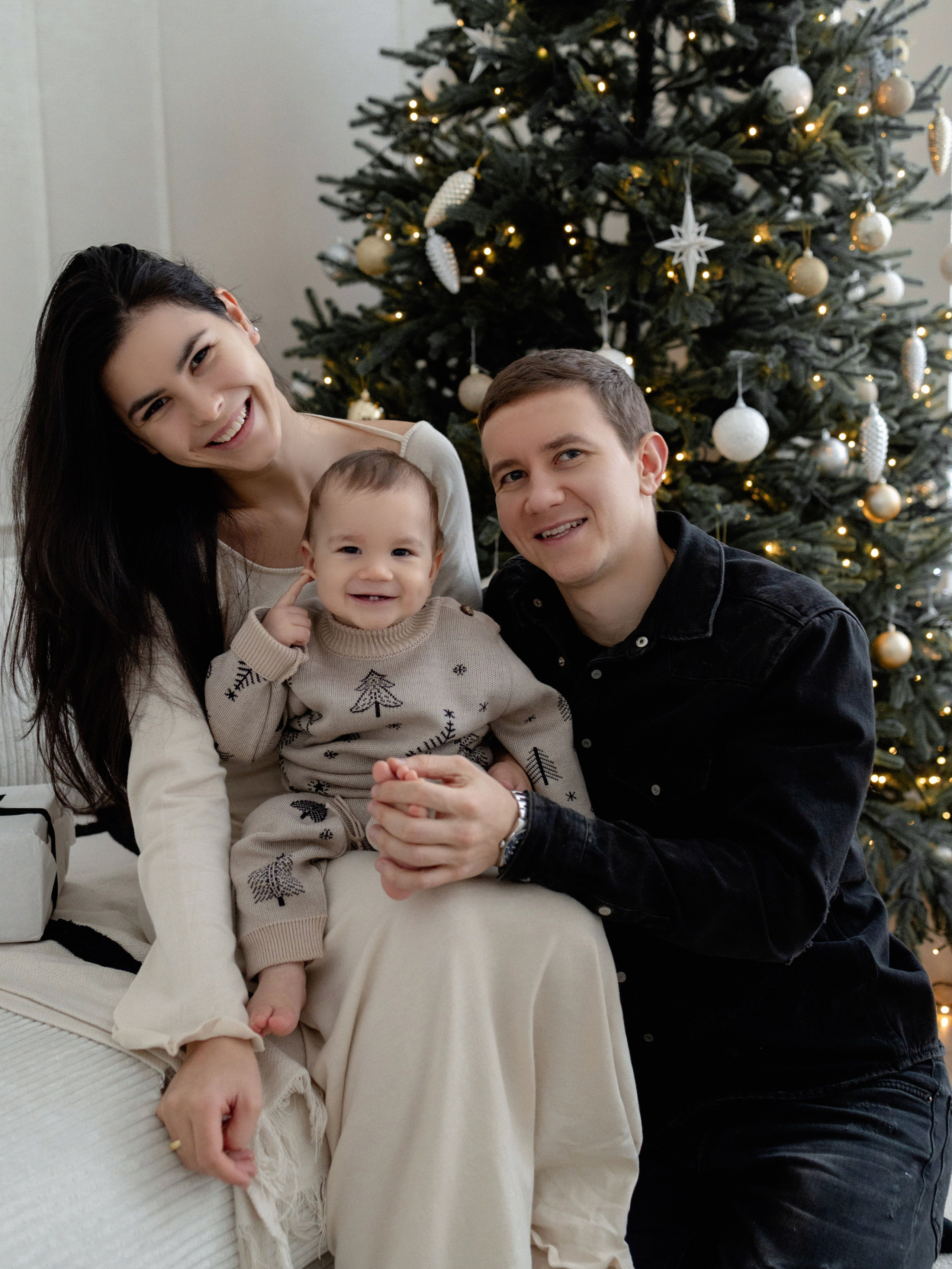 Новый год Максим, Тамара и Мирон. Фотограф Дарья Соколовская