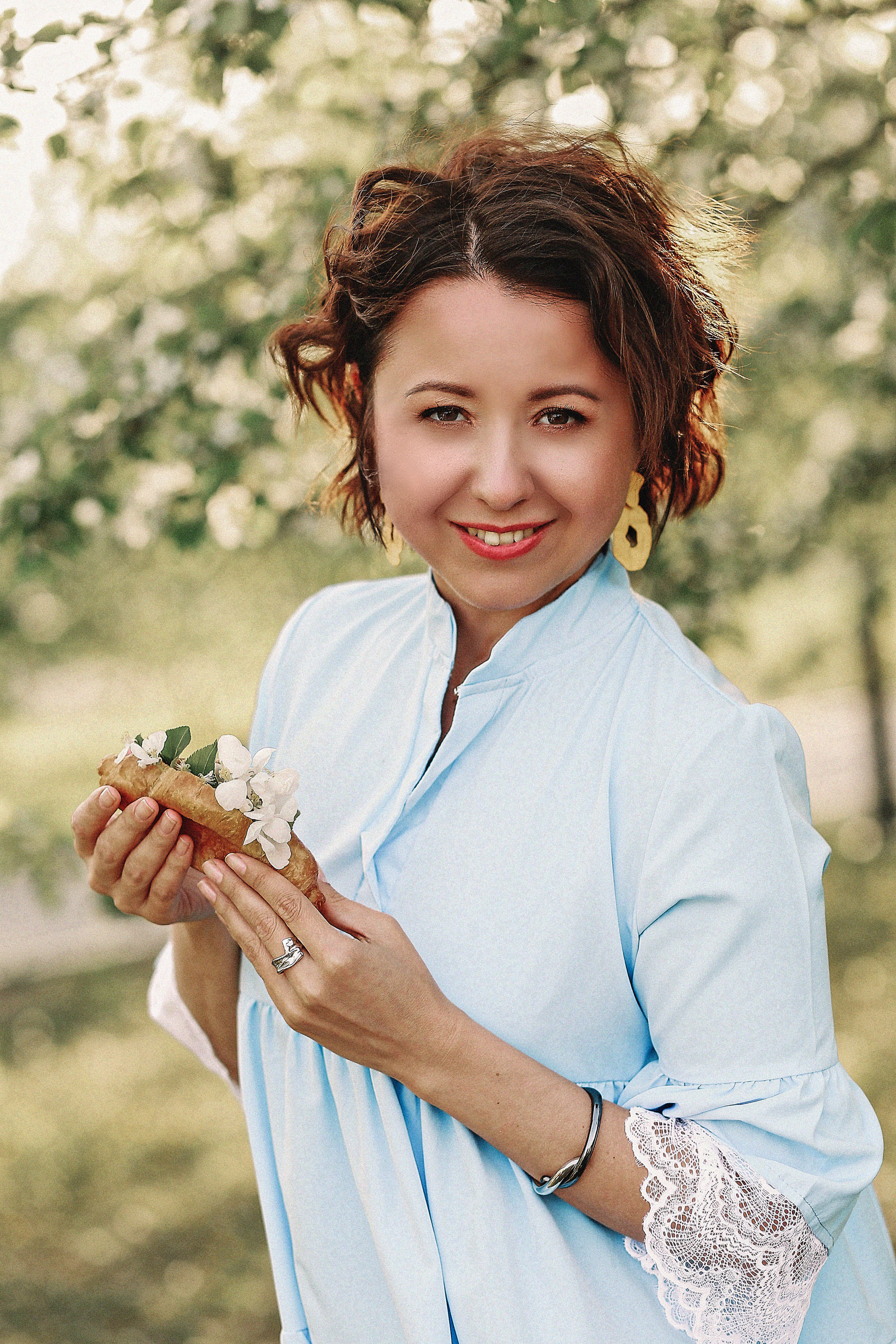 Фотосессия в цветении. Иванова Ирина Свадебный и семейный фотограф г. Уфа