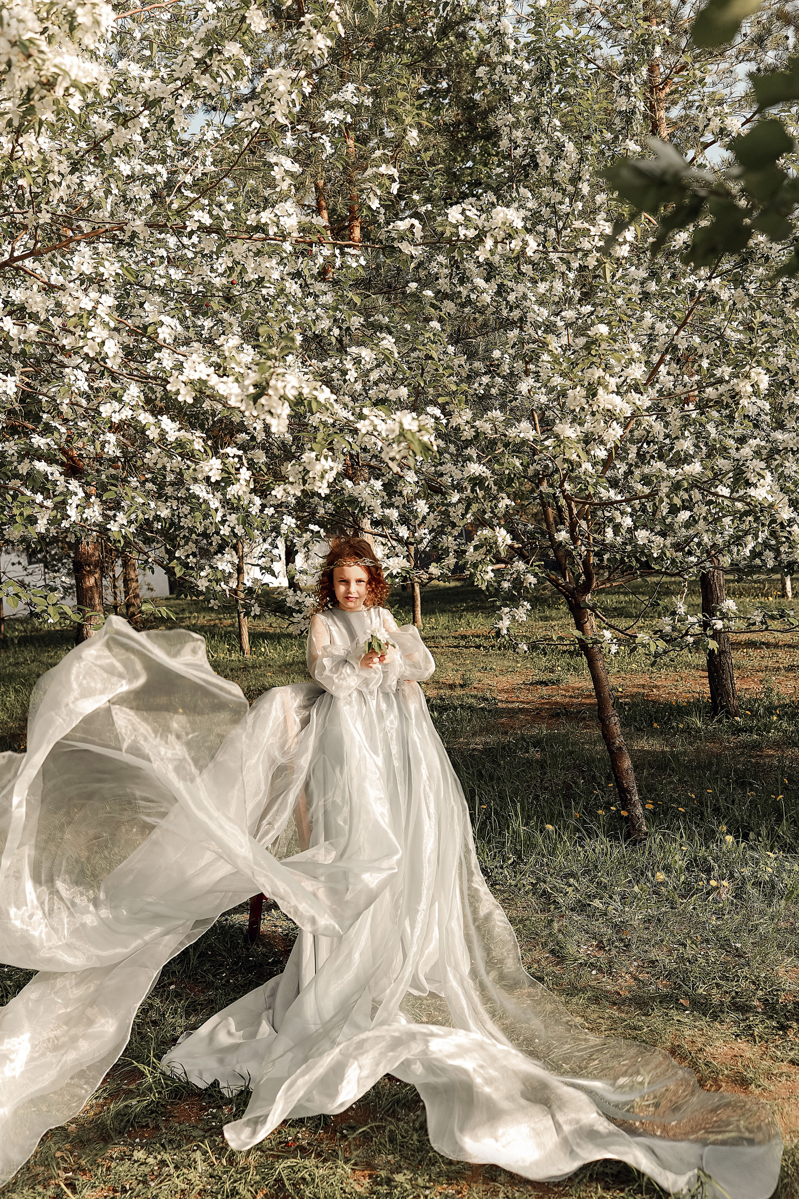 Съемка в яблоньке.Эльфийская малышка. Иванова Ирина Свадебный и семейный фотограф г. Уфа