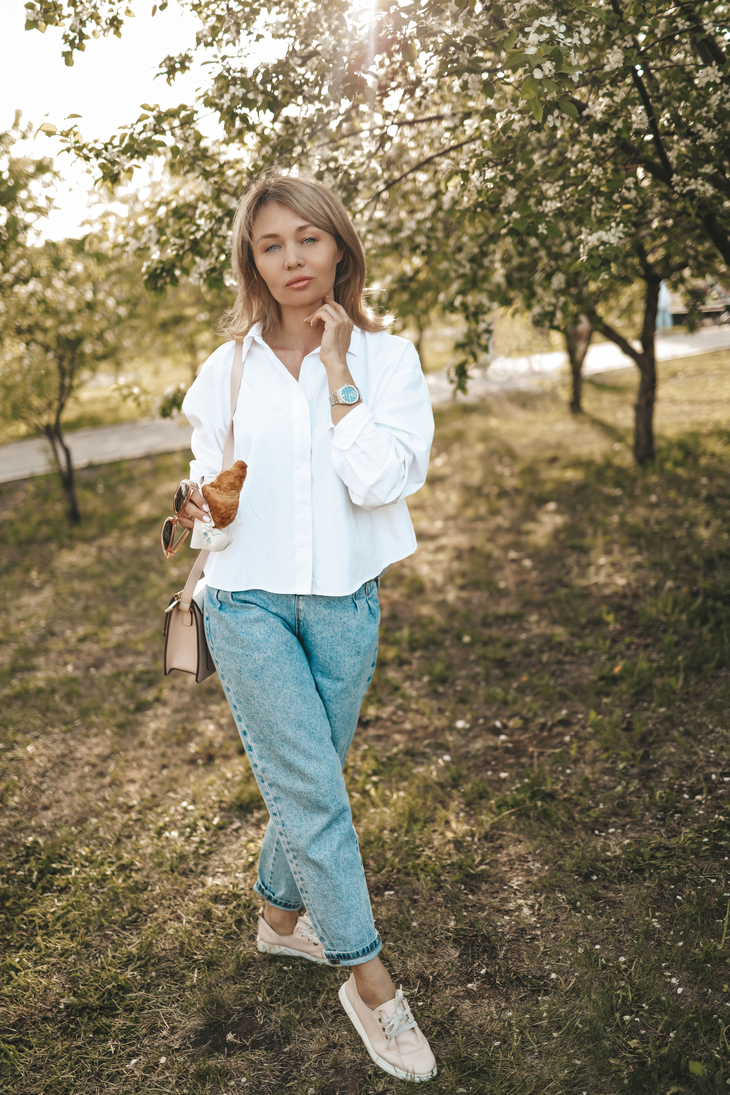 Фотосессия в цветении. Иванова Ирина Свадебный и семейный фотограф г. Уфа