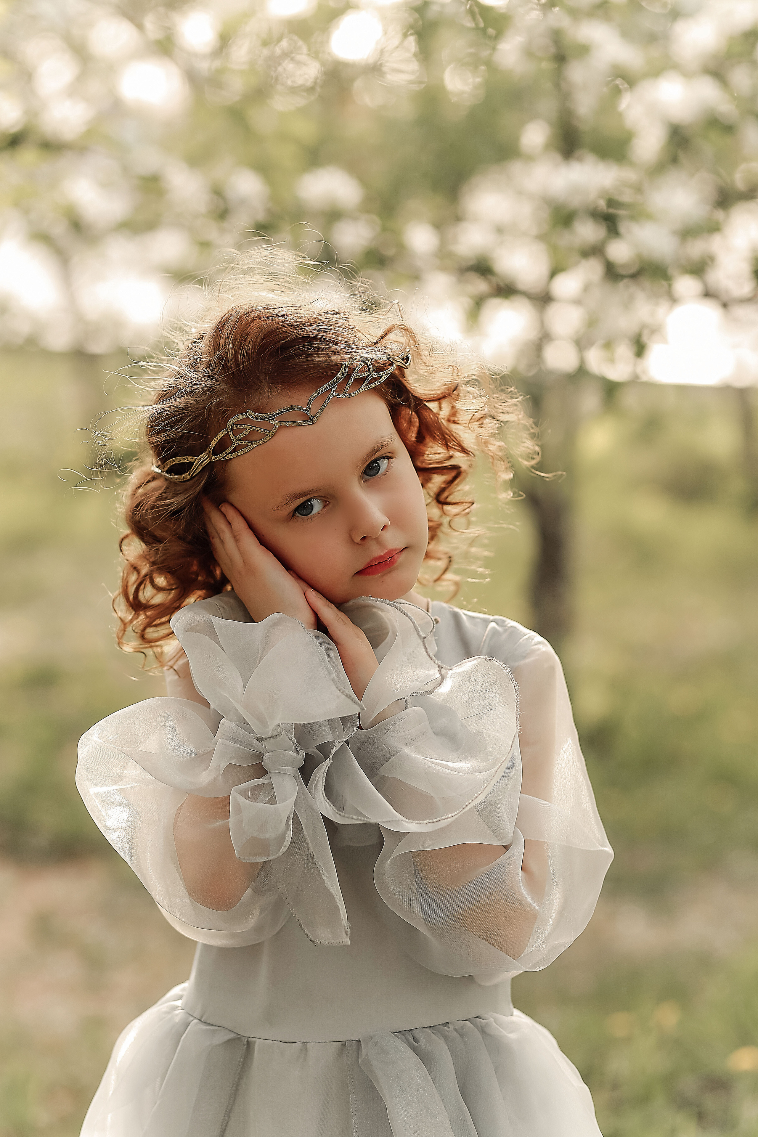 Съемка в яблоньке.Эльфийская малышка. Иванова Ирина Свадебный и семейный фотограф г. Уфа