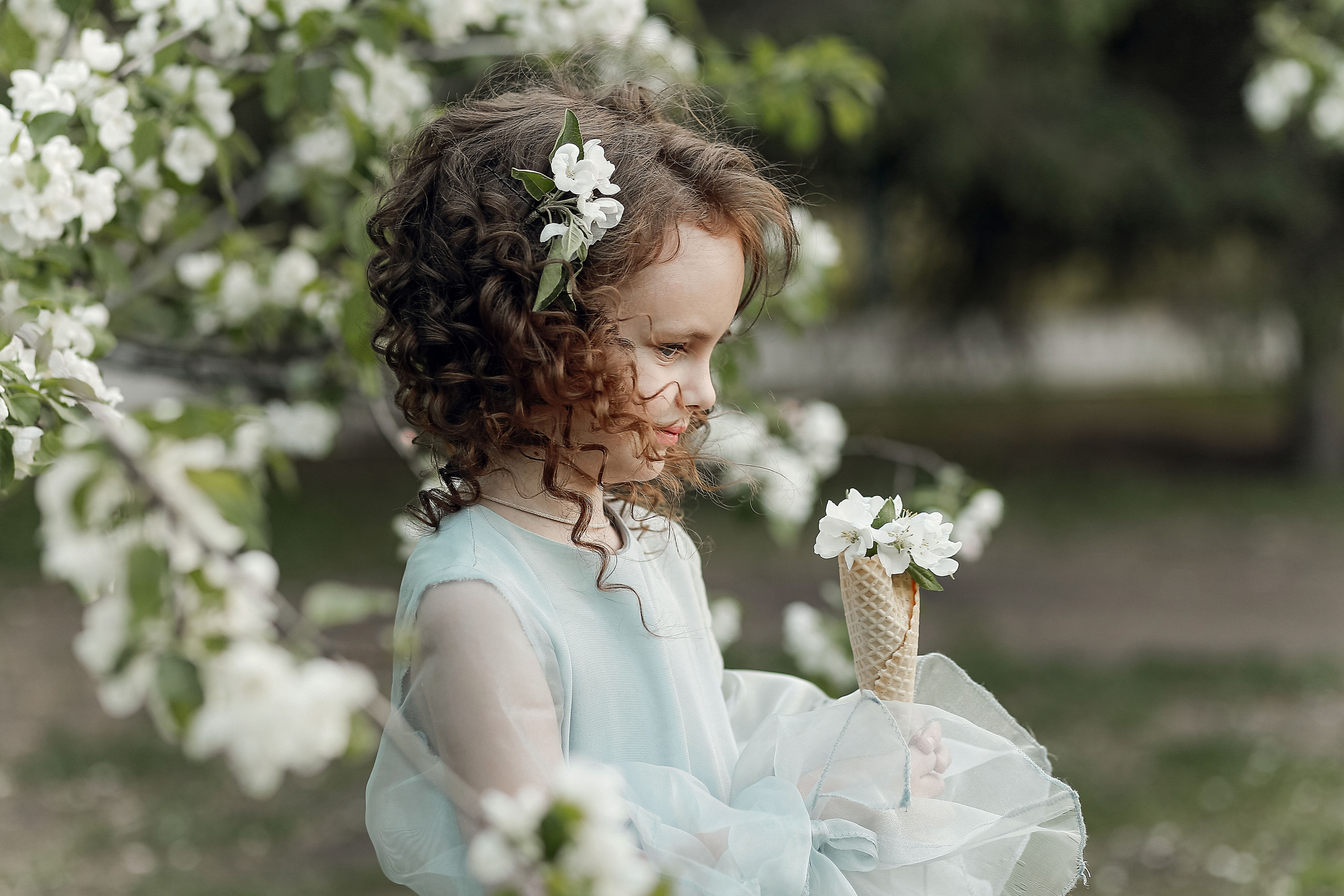 Съемка в яблоньке.Эльфийская малышка. Иванова Ирина Свадебный и семейный фотограф г. Уфа