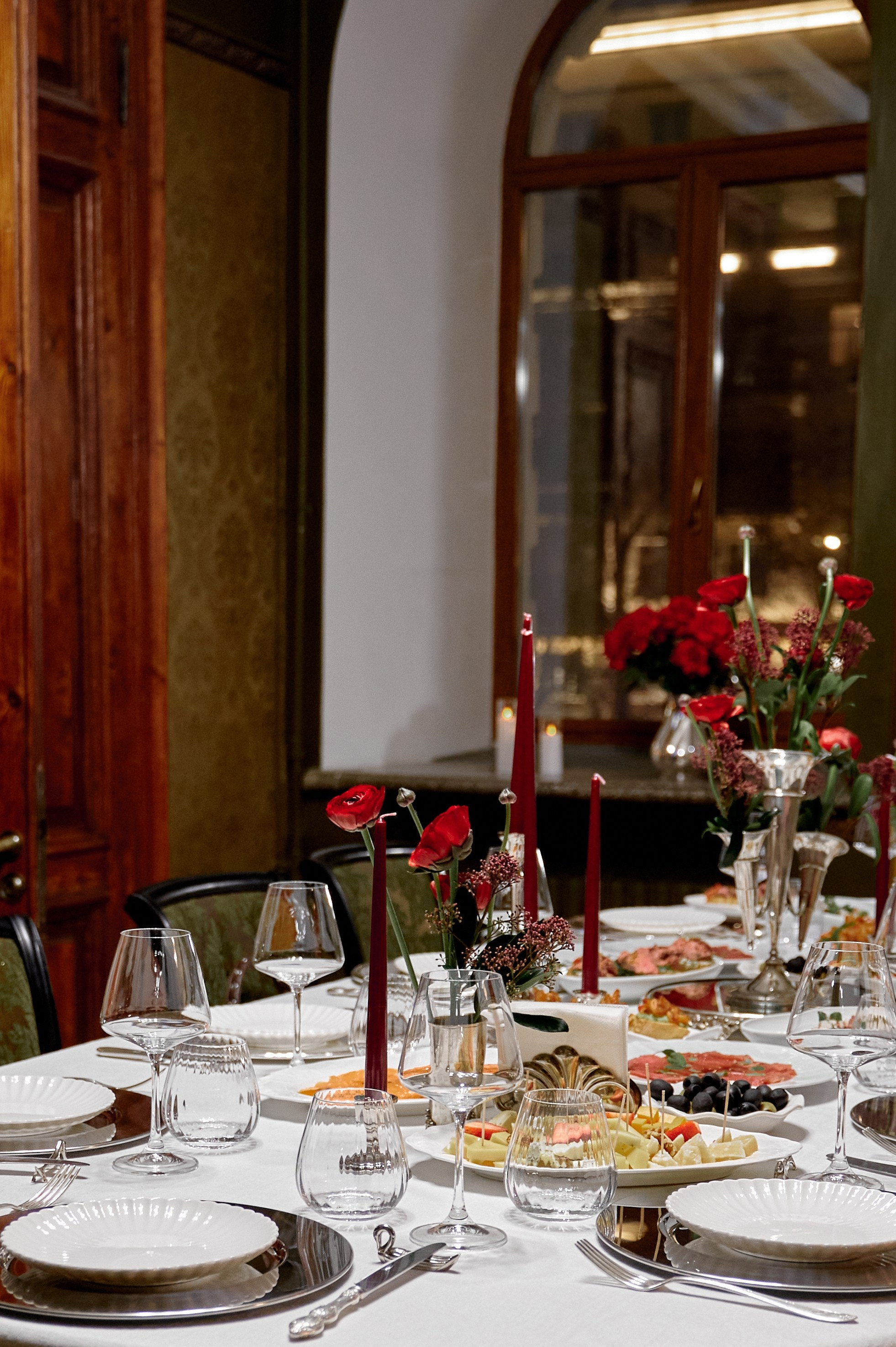 День рождения в исторической квартире. Анна Гончарова свадебный и репортажный фотограф в Москве