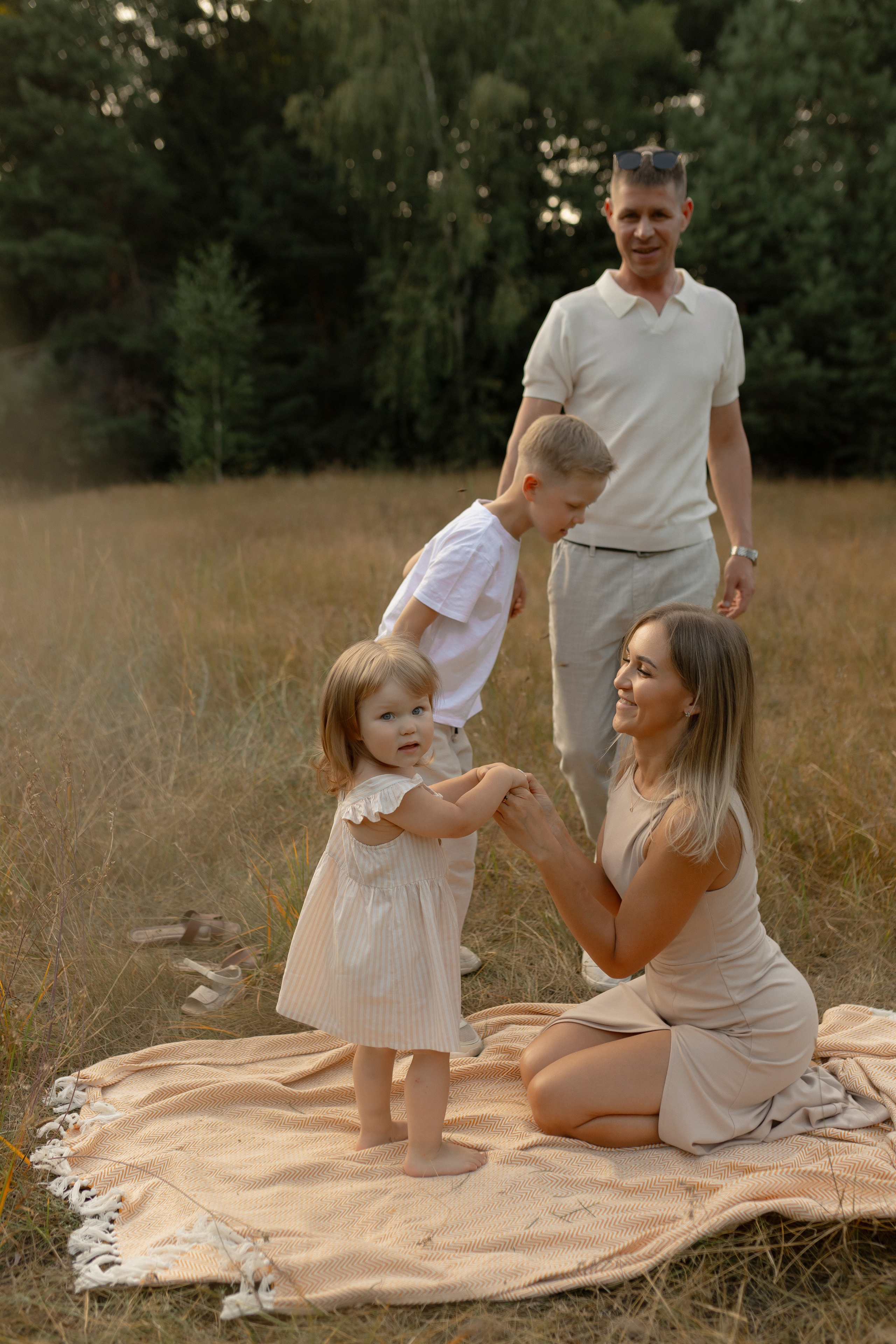 Алексей, Мария, Ваня и Варя. Фотограф Татьяна Семенова