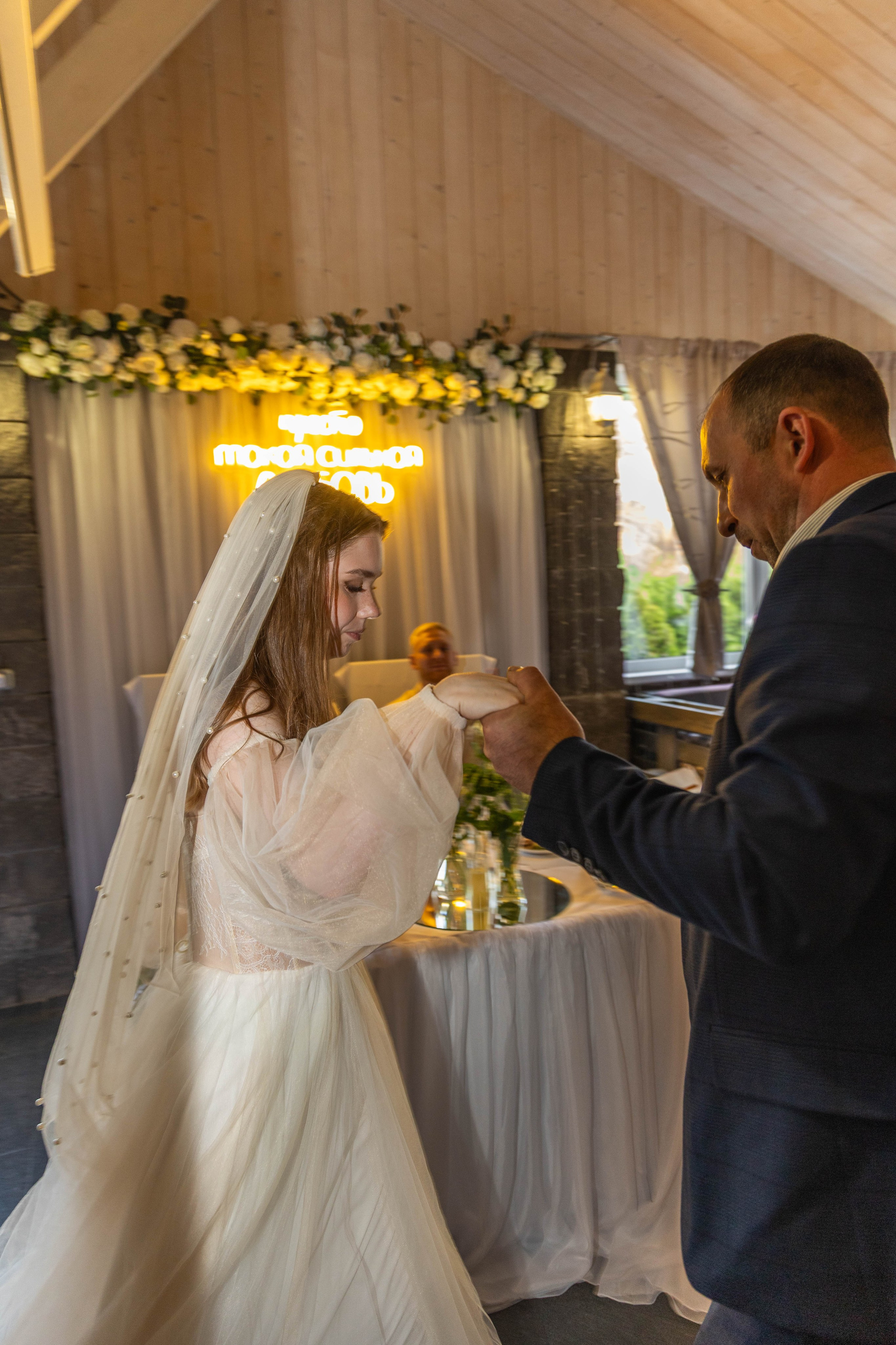 Свадебная фотосессия свадебный фотограф Татьяна Марсуверских свадебная фотопрогулка Москва Жуковский. Фотограф для маркетплейсов, фотоуслуги в Жуковском Татьяна Марсуверских