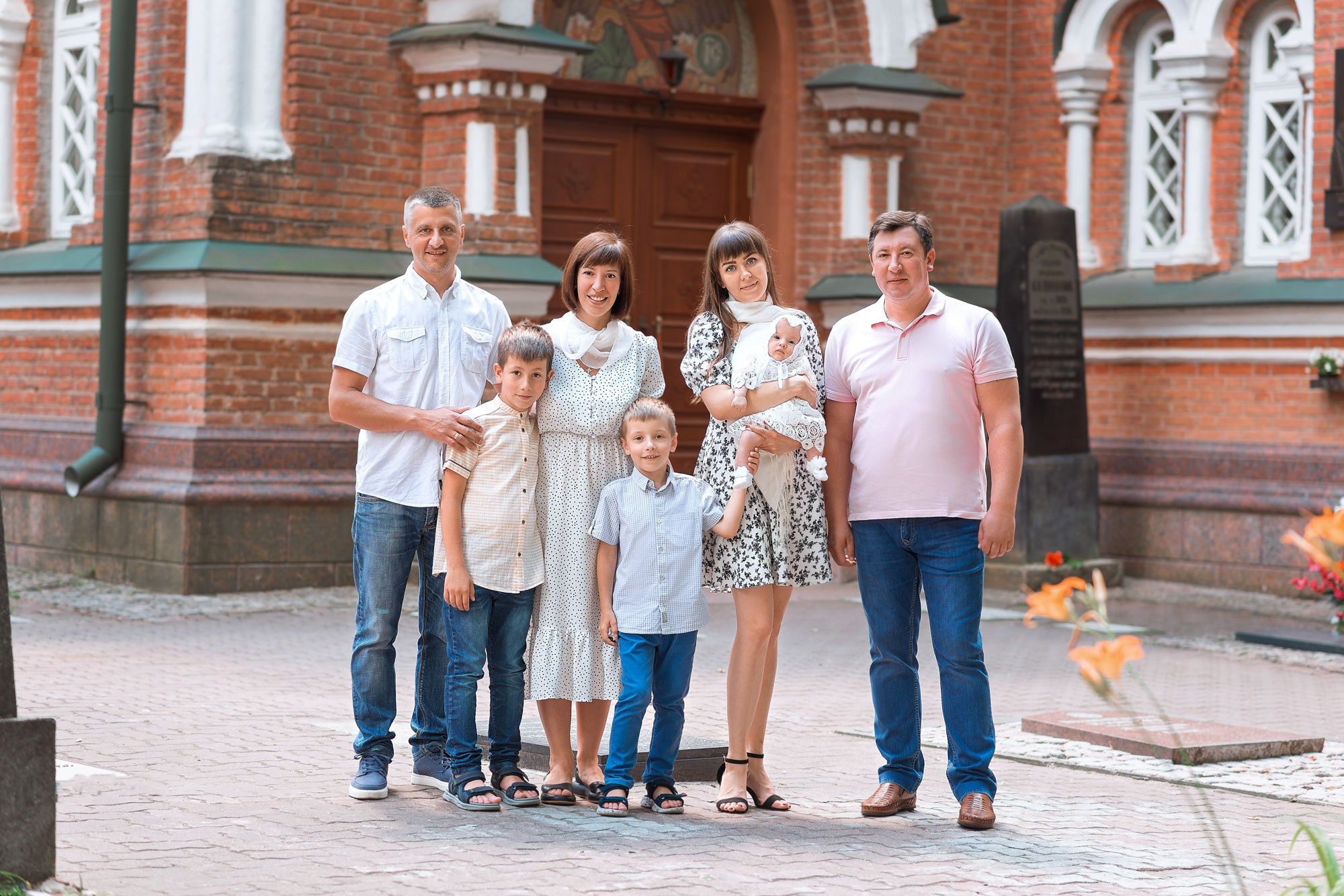 Крещение Виктории В храме Александра Невского. Семейный фотограф на выписку из роддома и крещение Минск Настя Гришук