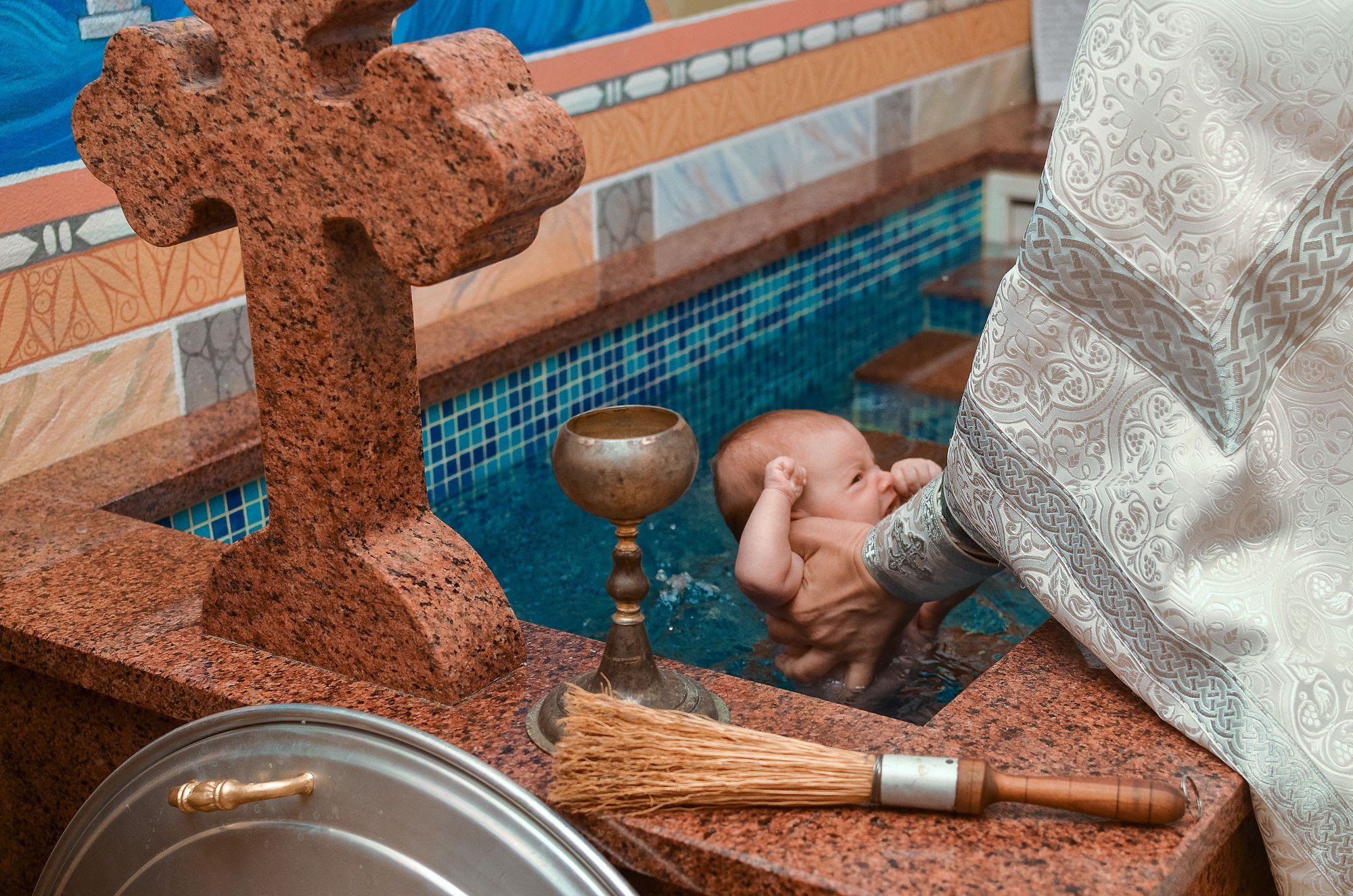 Крещение Виктории В храме Александра Невского. Семейный фотограф на выписку из роддома и крещение Минск Настя Гришук