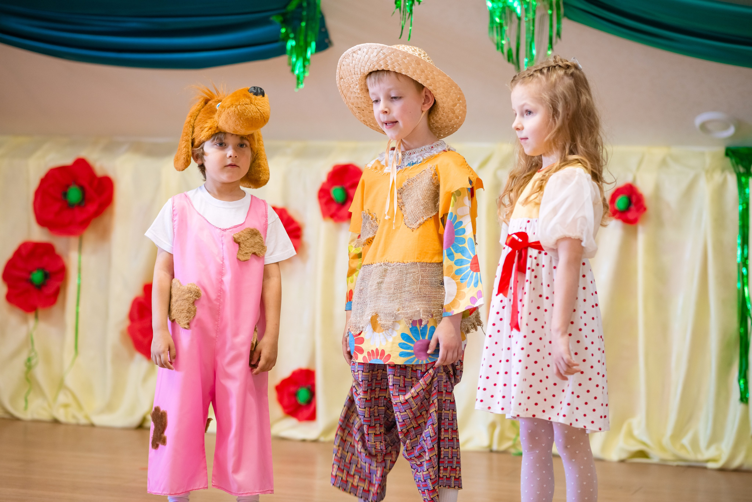 Выпускной утренник 2023. Семейный фотограф на выписку из роддома и крещение Минск Настя Гришук