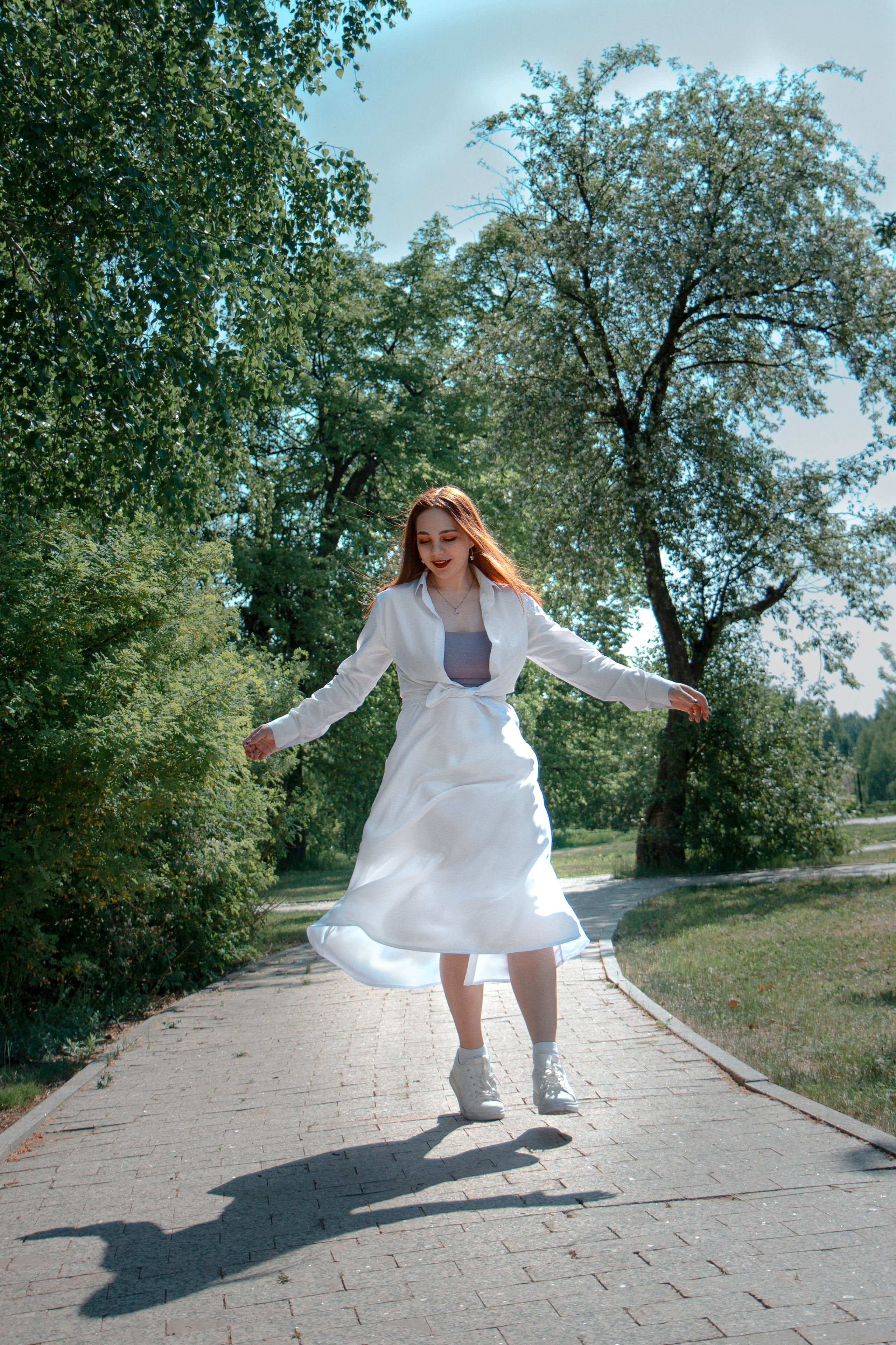 Яблони в саду. Арт-фотограф Крис Л. в Тобольске: портрет, семейные, свадьбы