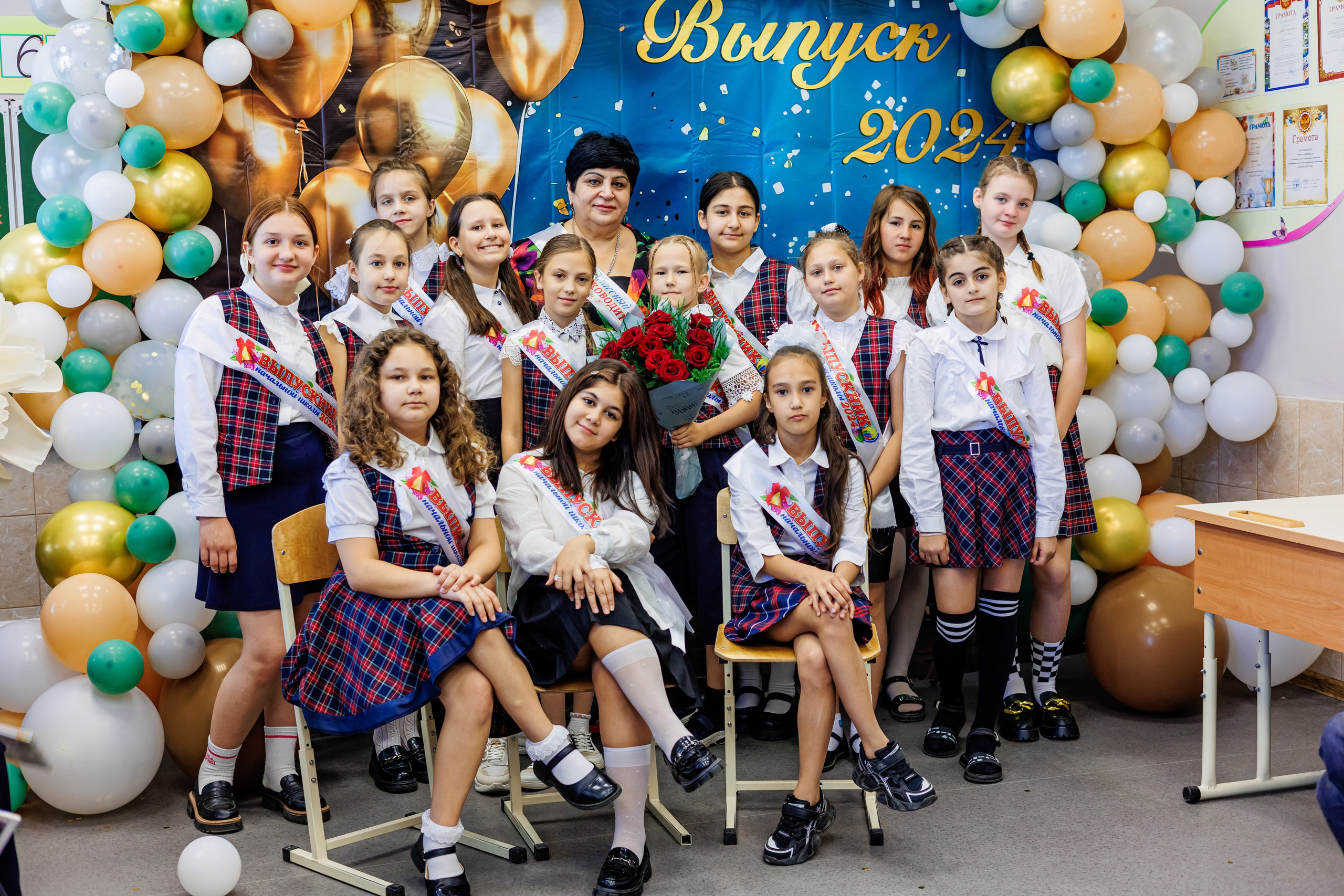 Выпуск 4а 25школа'24 год. Свадебный и семейный фотограф в Армавире