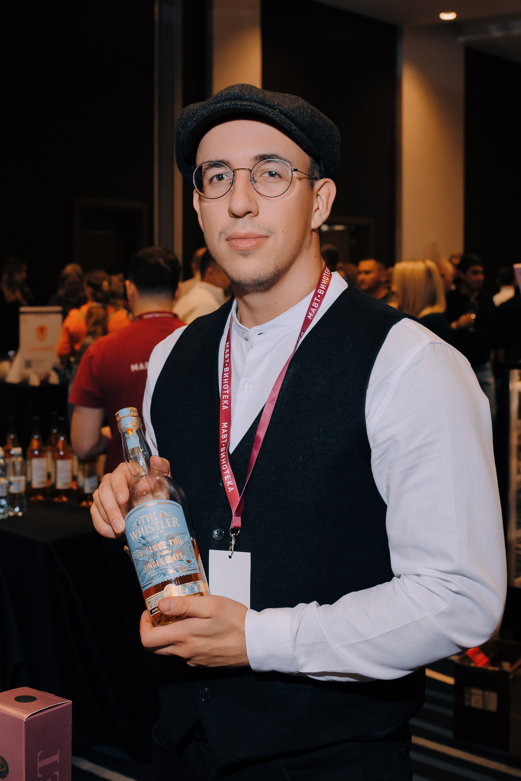 ФЕСТИВАЛЬ ВИНА И КРЕПКИХ НАПИТКОВ МАВТ-ВИНОТЕКА. Репортажный фотограф Зуев Роман г. Челябинск