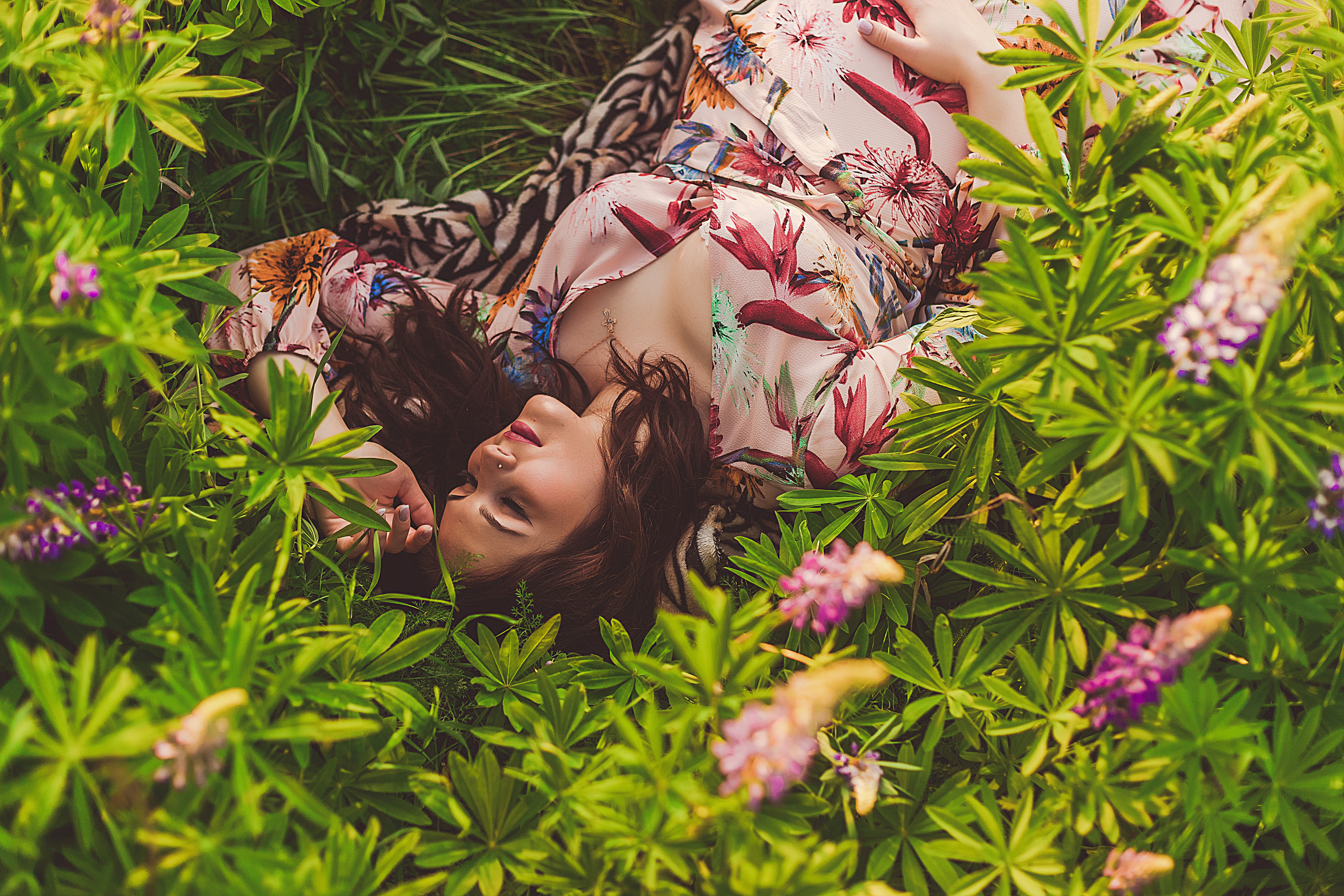 Семейная фотосессия в поле. Свадебный фотограф в Москве