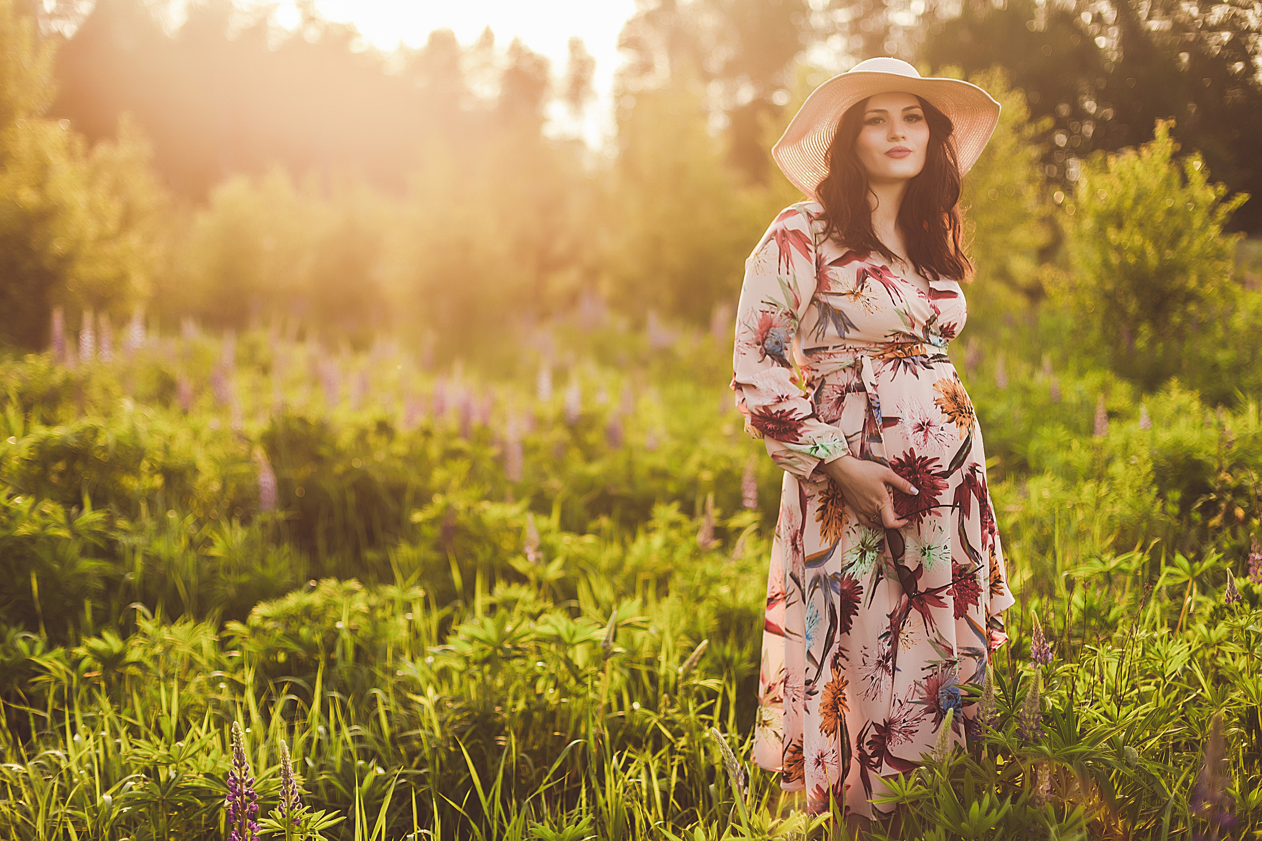 Семейная фотосессия в поле. Свадебный фотограф в Москве