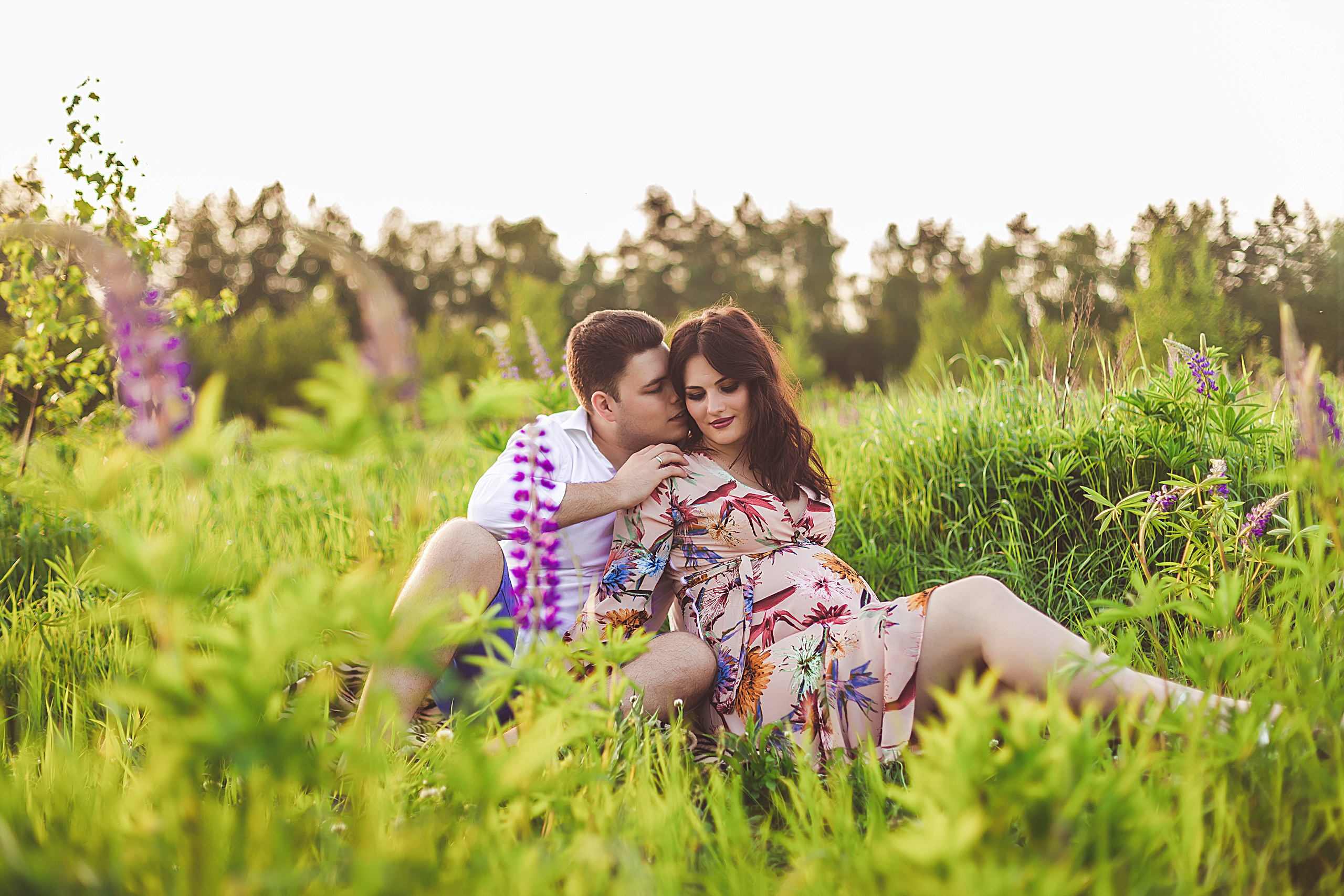 Семейная фотосессия в поле. Свадебный фотограф в Москве