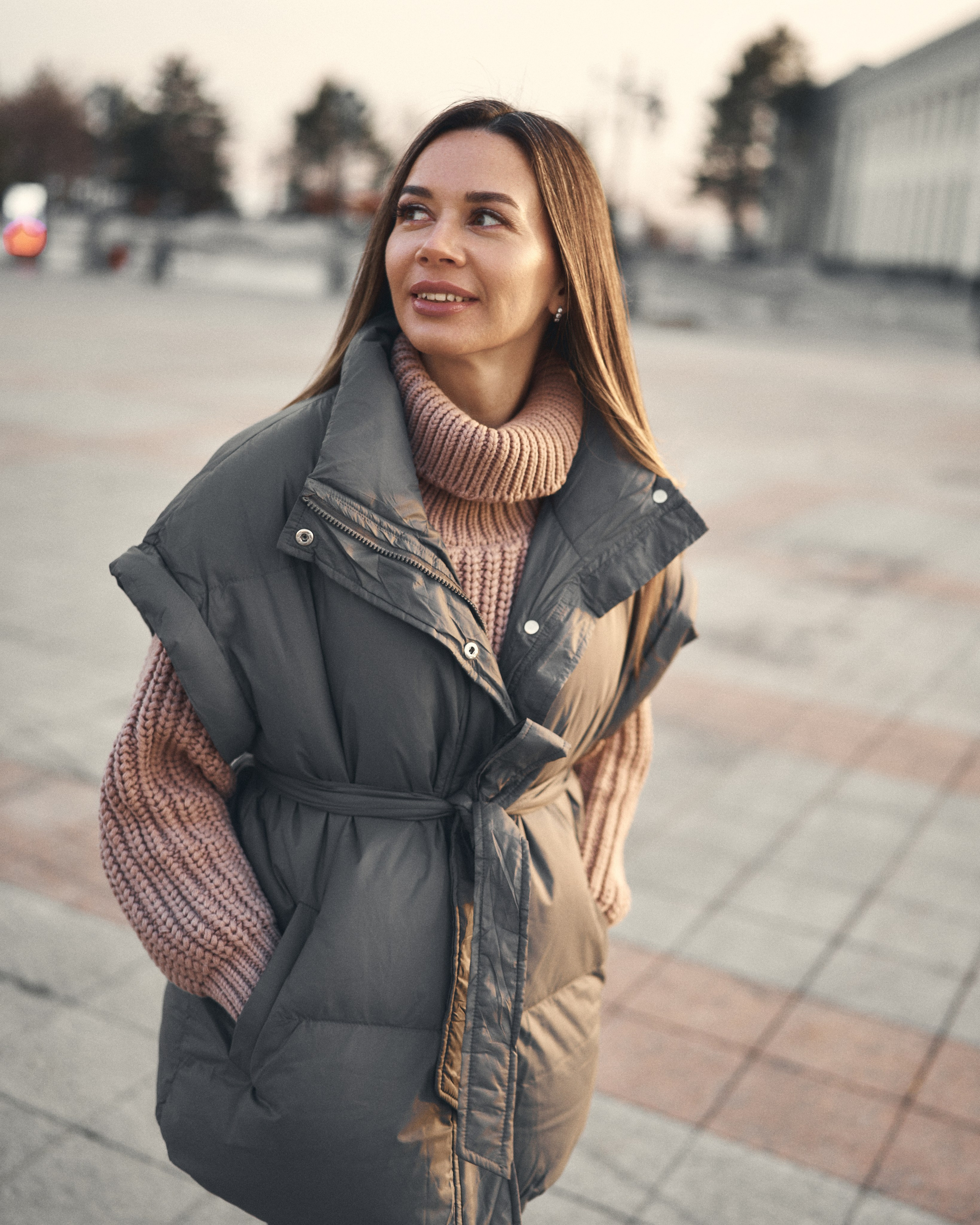 Женский портрет в городе — стиль и динамика уличной съёмки. Фотограф в Хабаровске Дмитрий Лемешков