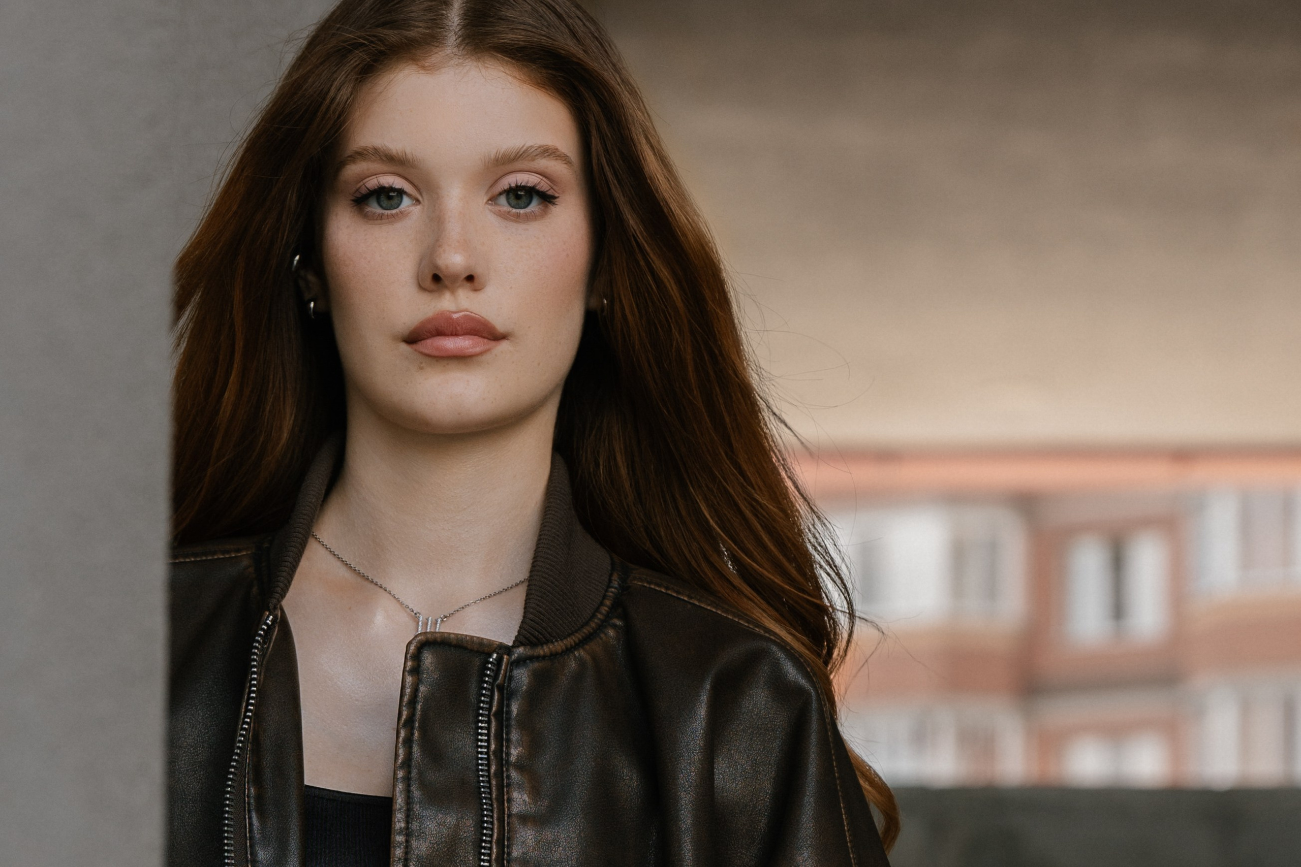 Ты и город. Вита Овчинникова. Фотограф в Новосибирске. Снимаю женские портреты, контент для блогеров и брендов