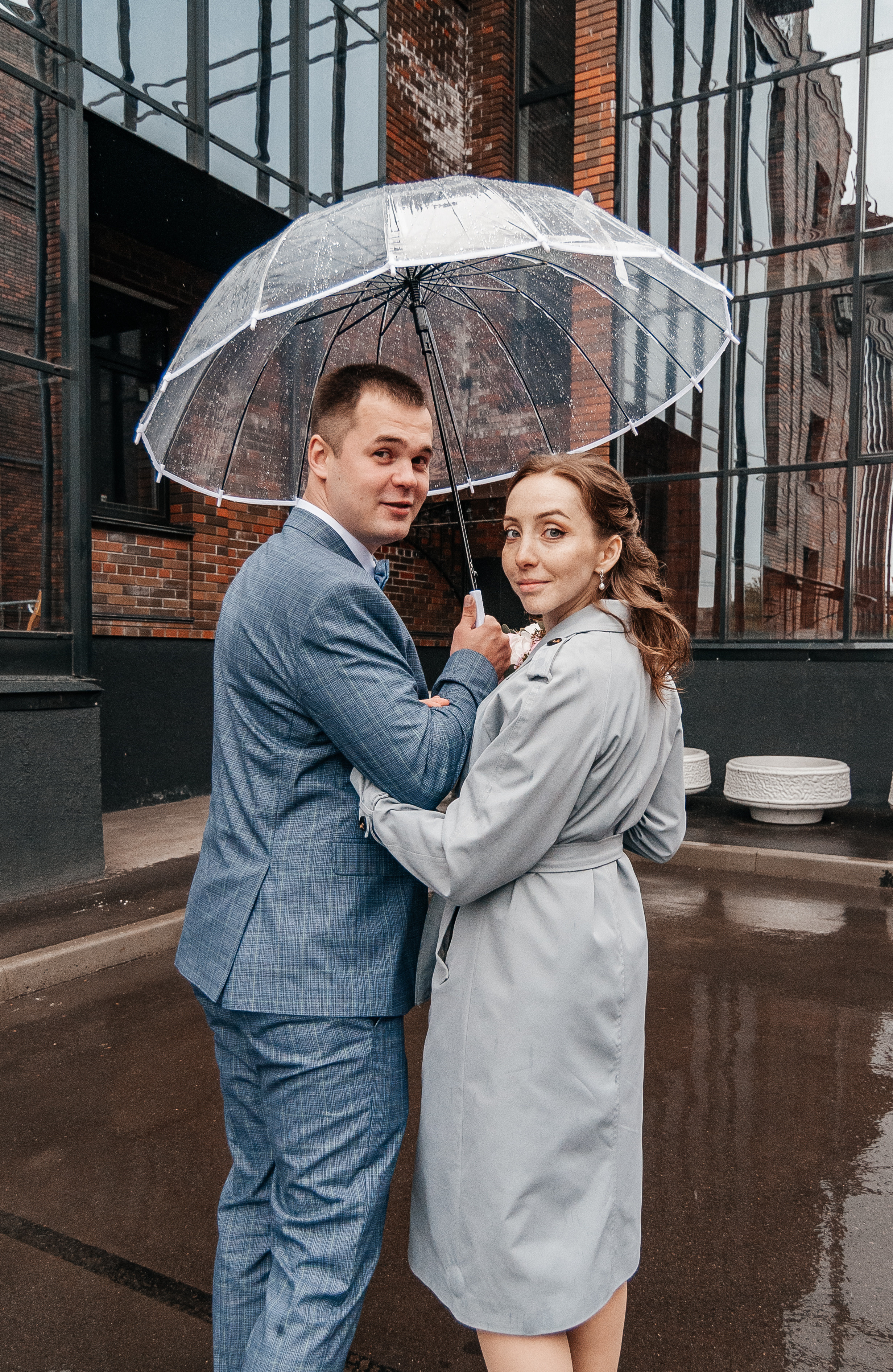 Свадебная съёмка в дождливую погоду для Марии и Дениса. Свадебный и семейный фотограф г. Ярославль Савинская Анастасия
