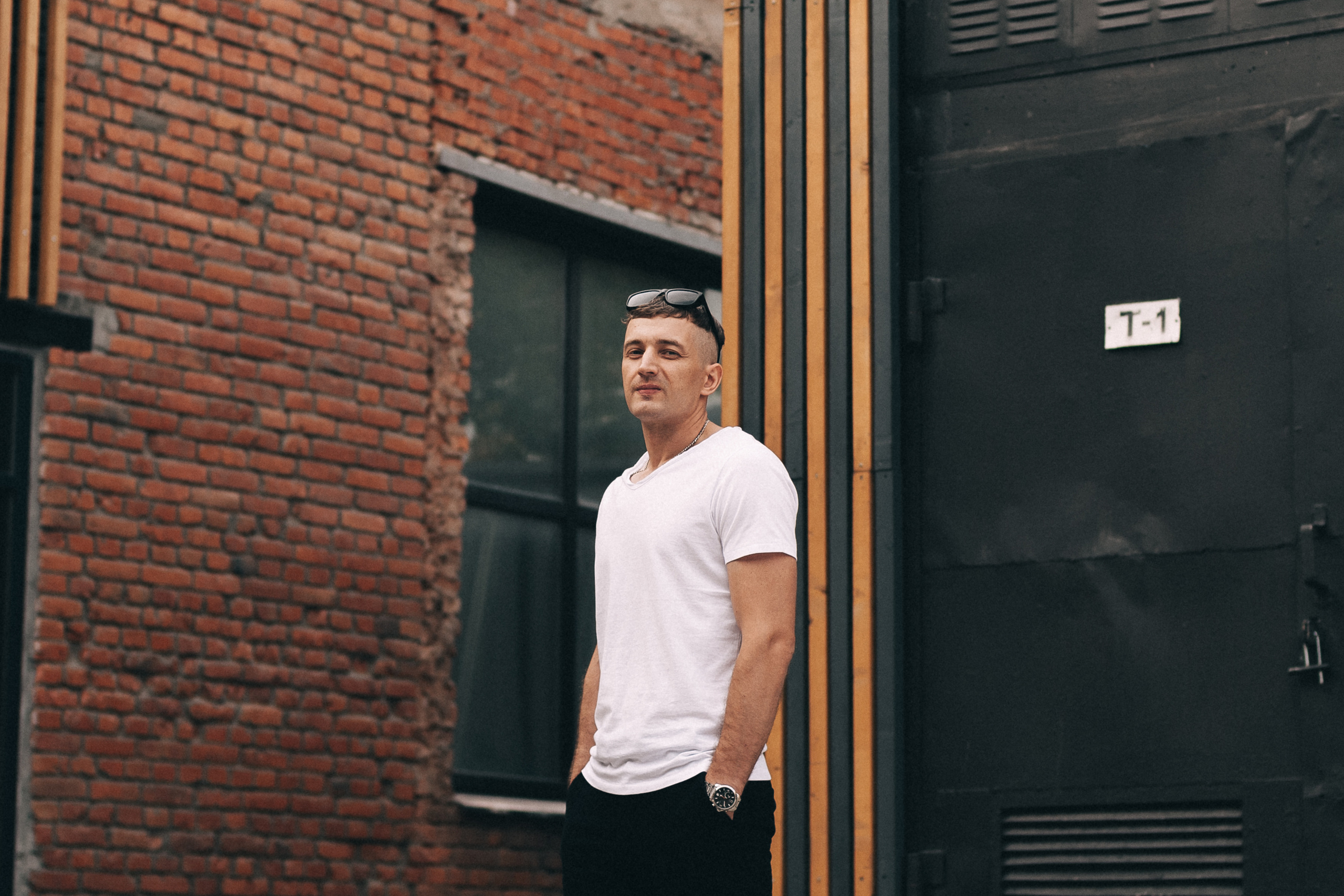 Мужская прогулочная съёмка. Свадебный и семейный фотограф г. Ярославль Савинская Анастасия